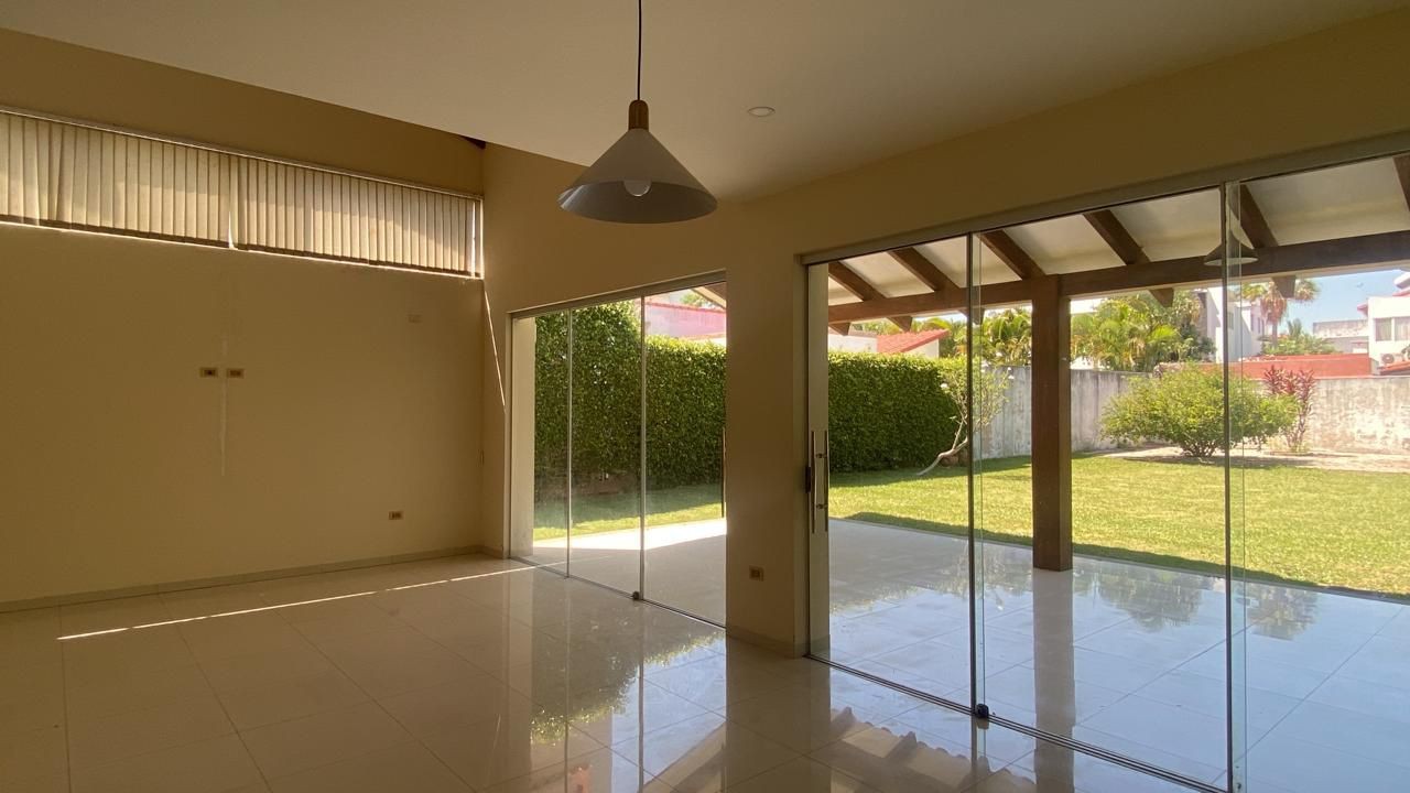 En Alquiler a Bs 15,000 Foto 2