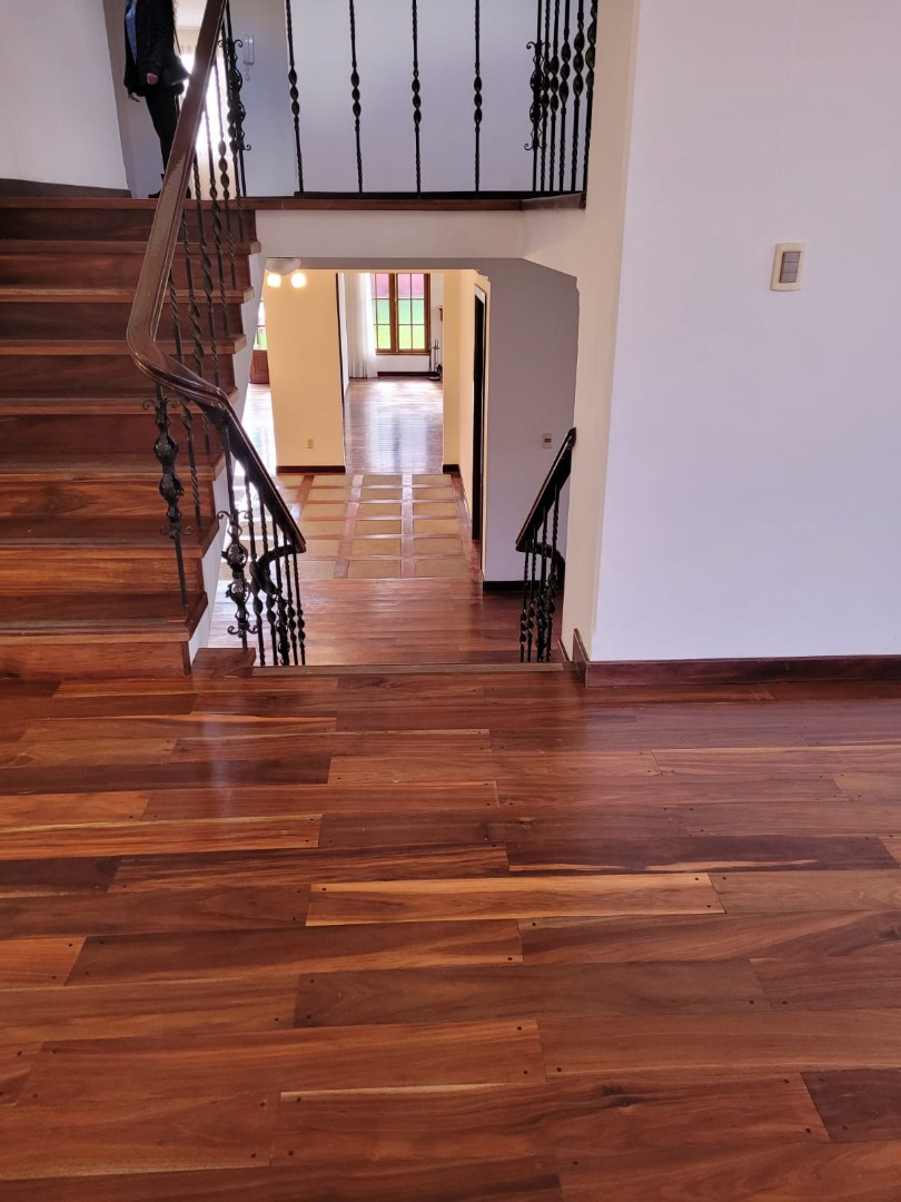 Casa en AlquilerAUQUISAMAÑA - ZONA SUR DE LA PAZ 4 dormitorios 5 baños 3 parqueos Foto 9