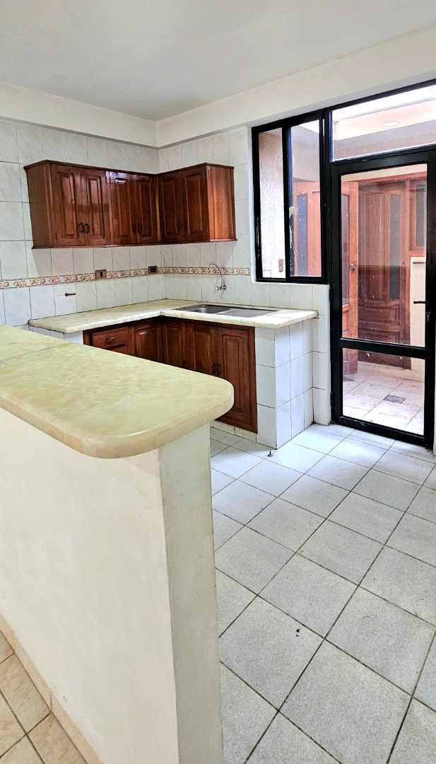 Departamento Av. Argamosa 1er ANILLO  Foto 10