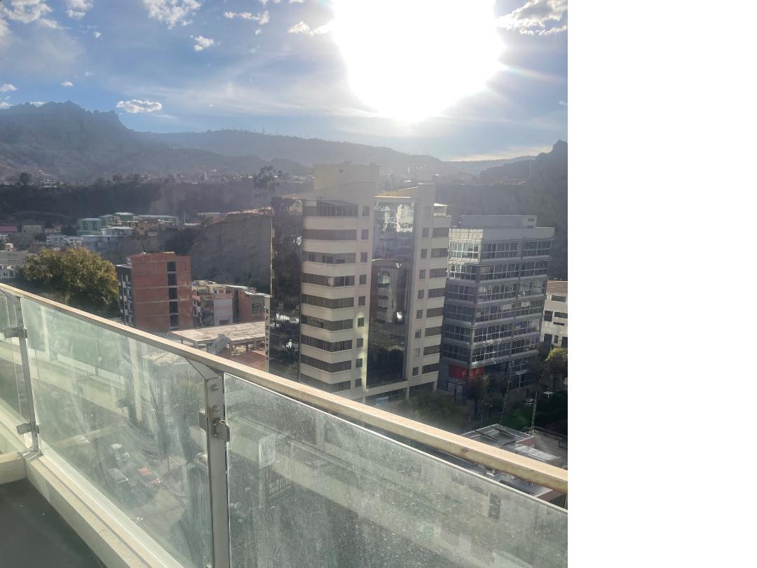 En Alquiler a Bs 6,500 Foto 7