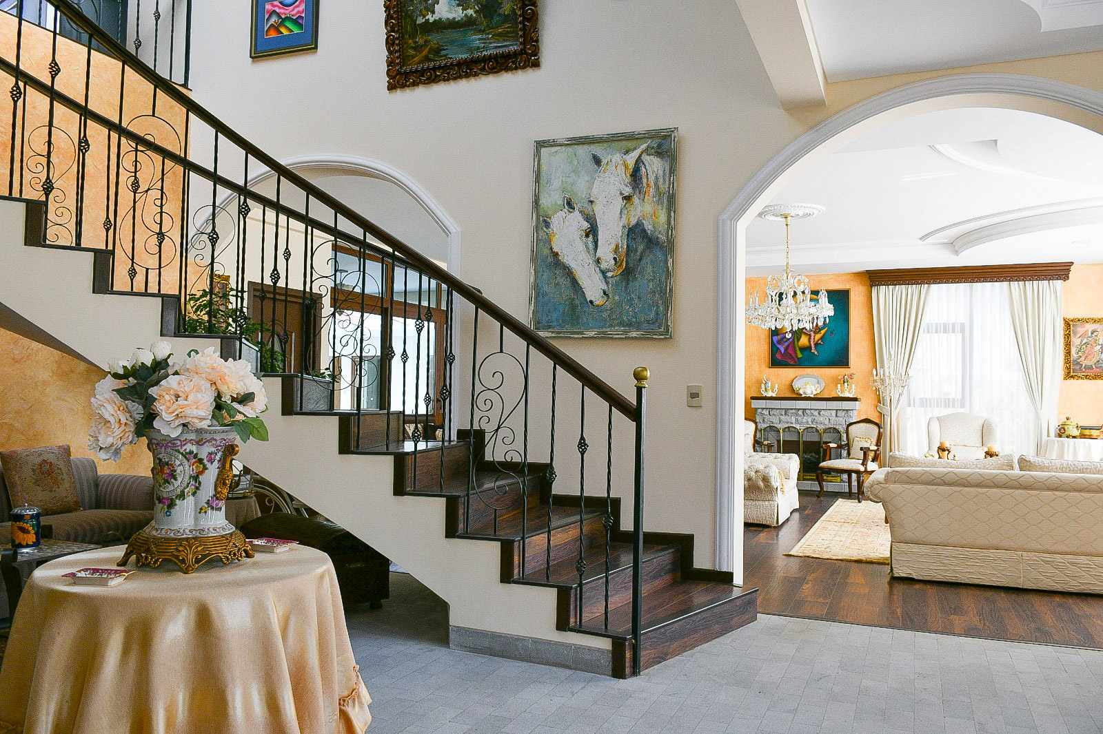 Casa en Río Abajo en La Paz 5 dormitorios 7 baños 4 parqueos Foto 9