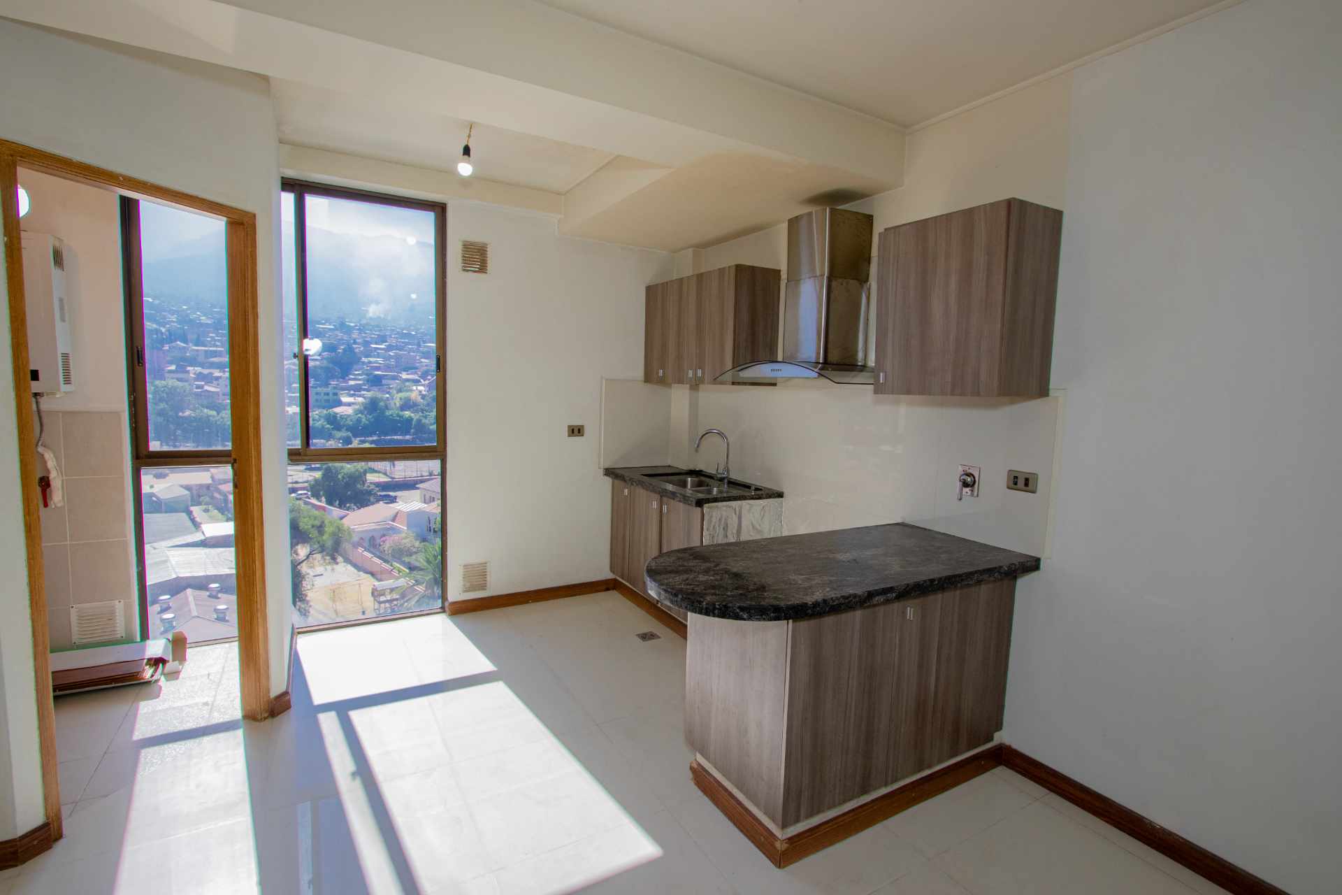 Departamento en Cala Cala en Cochabamba 3 dormitorios 4 baños 1 parqueos Foto 6