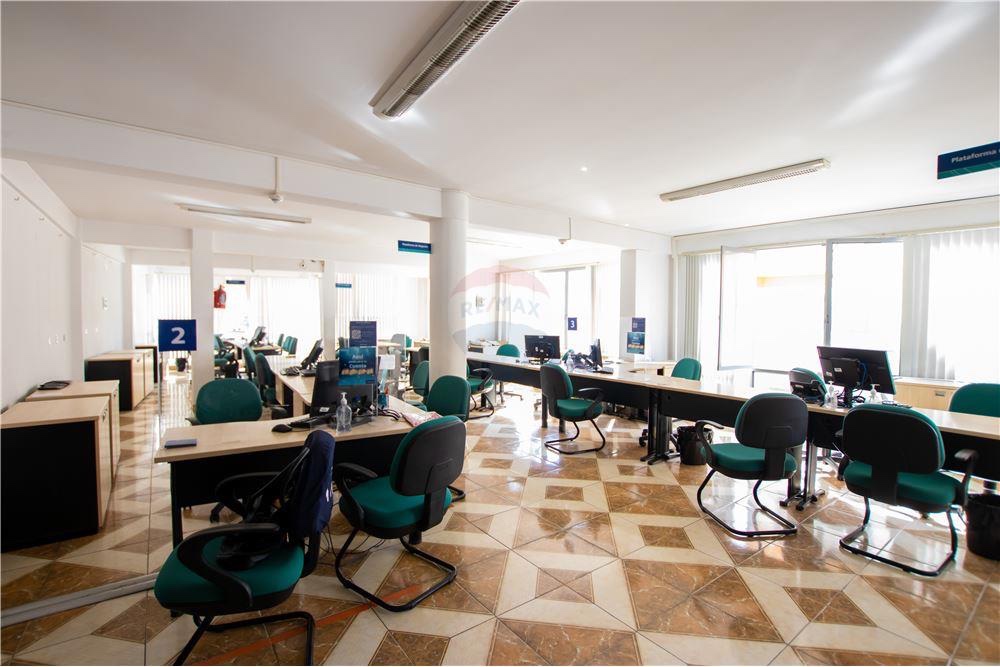 En Alquiler a $us 2,500 Foto 6