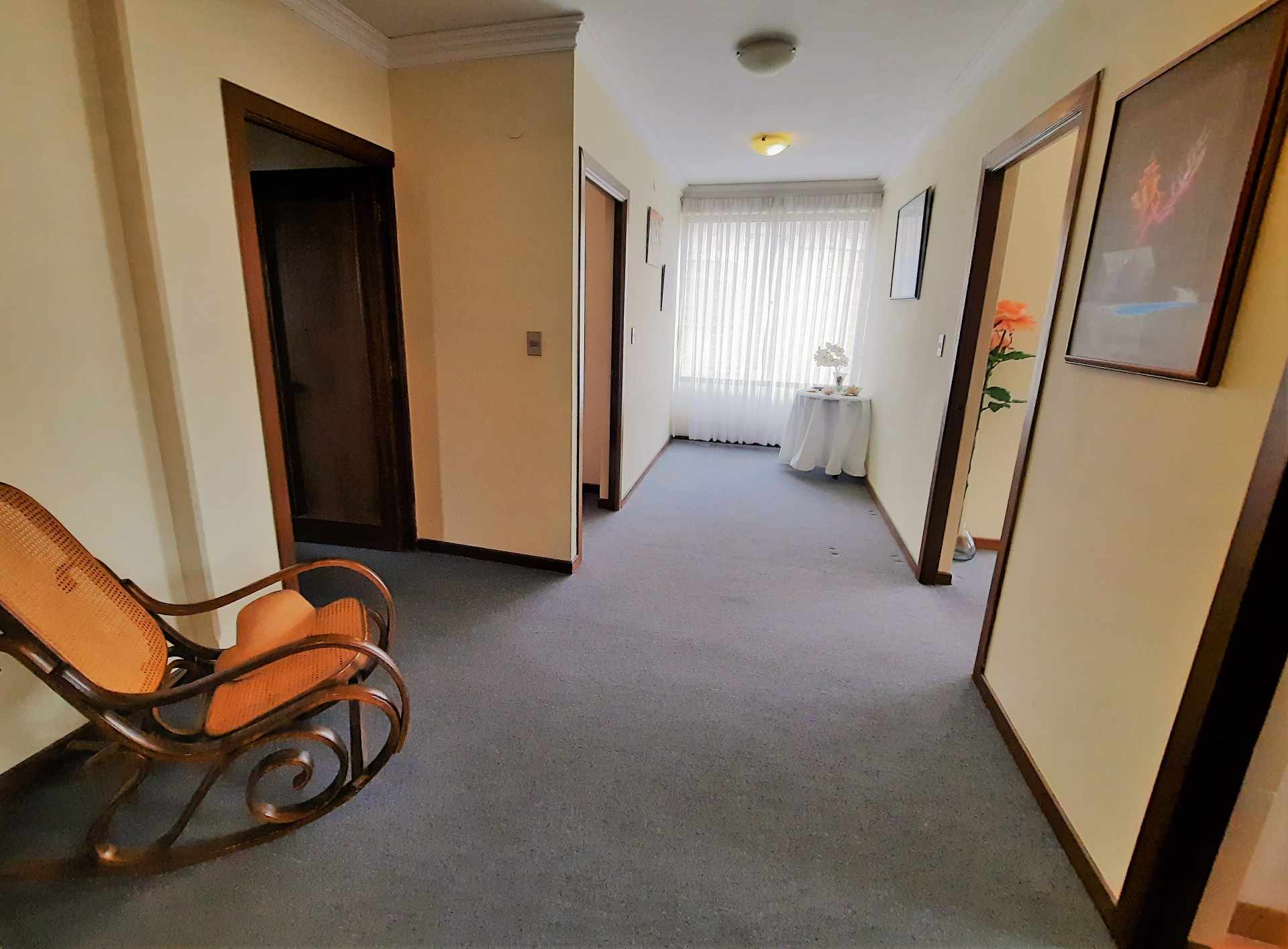 Departamento en AlquilerCalle 24 de Calacoto con Av. Ballivián 4 dormitorios 4 baños  Foto 16