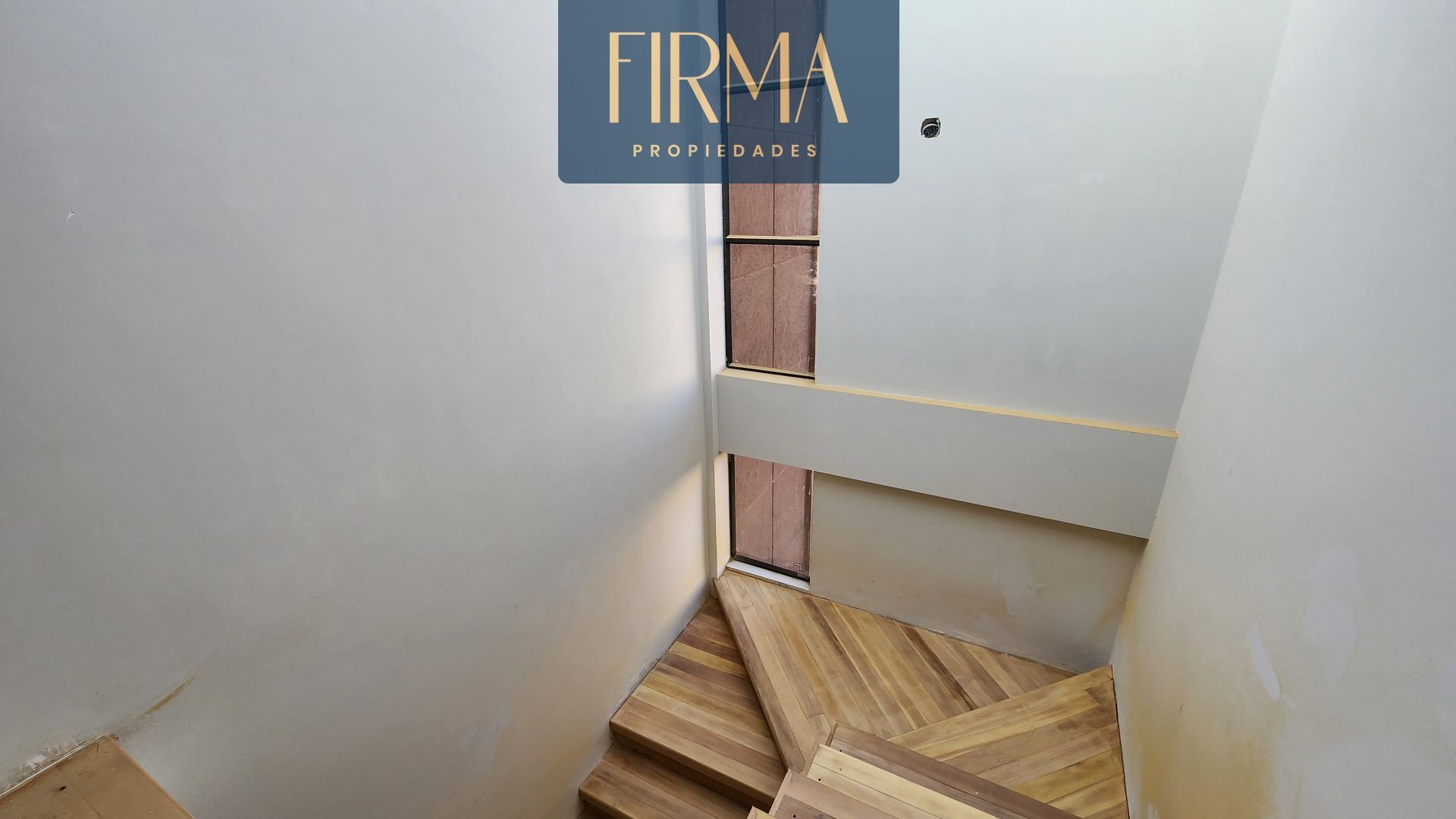 Casa en Achumani en La Paz 4 dormitorios 5 baños 2 parqueos Foto 20