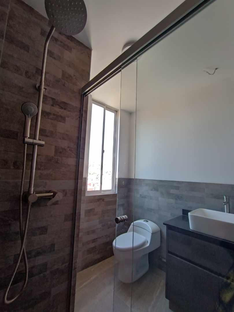 Departamento Av. Ovando Candia, esquina calle 17 Foto 5