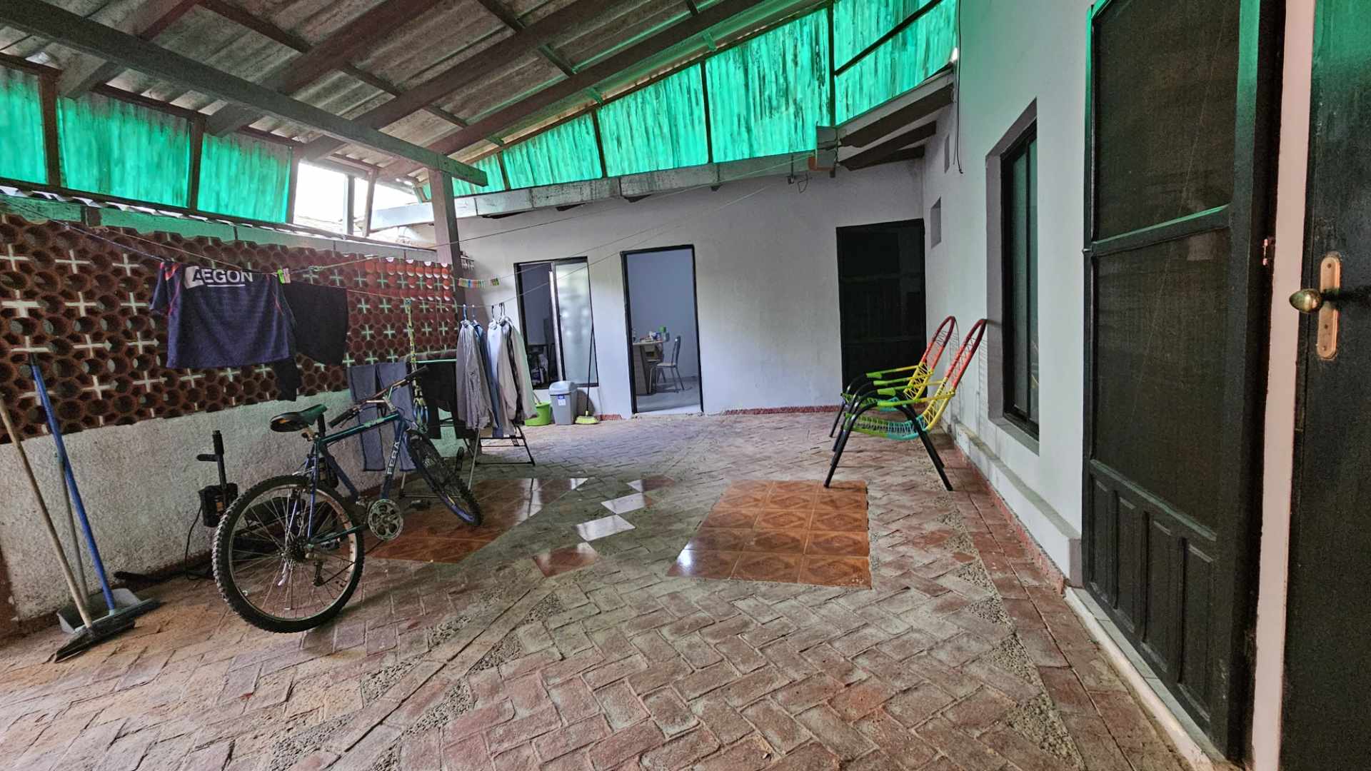Casa AVENIDA CENTENARIO ENTRRE 2DO Y 3ER ANILLO Foto 4