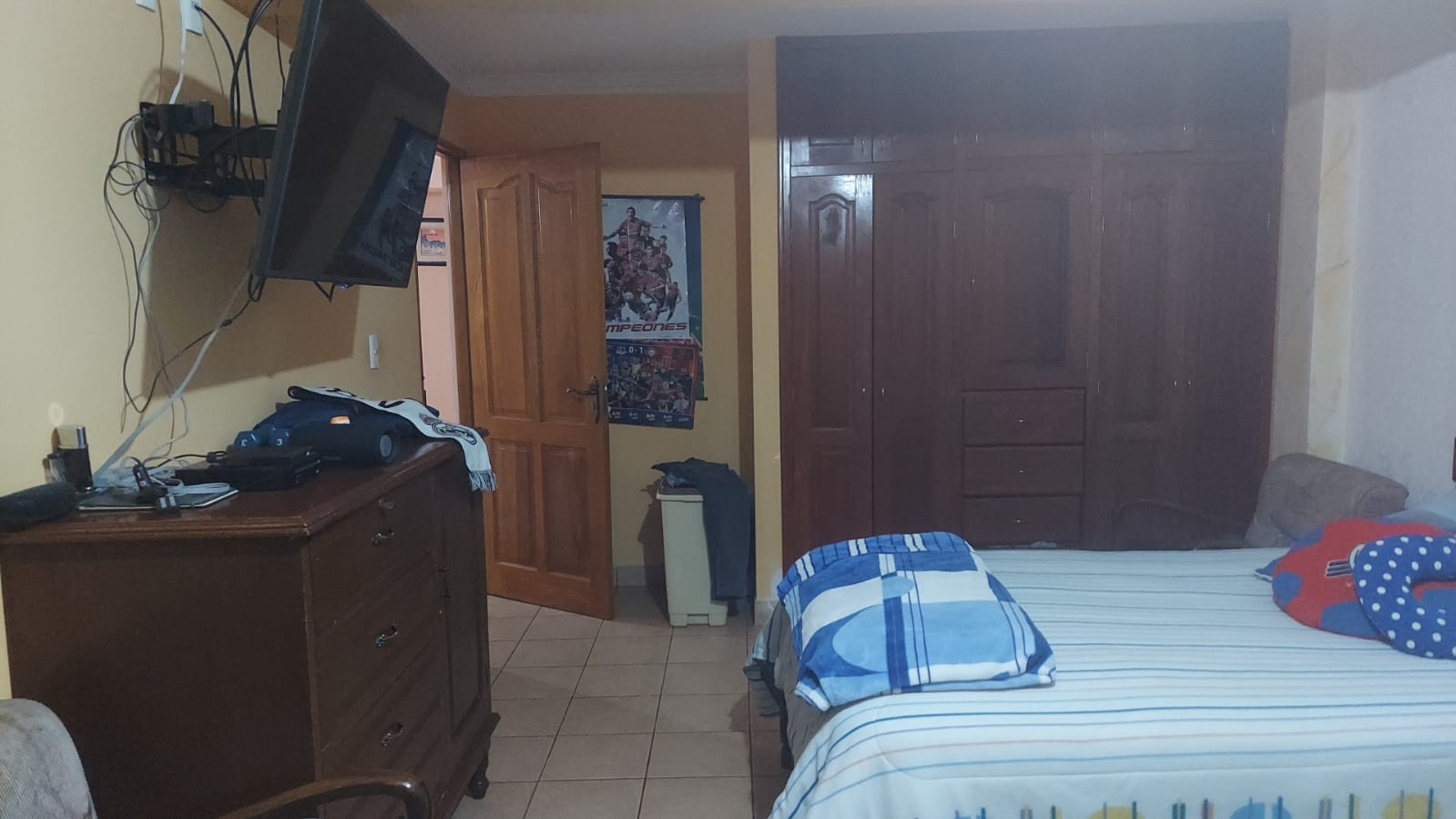 Casa $US.-117.000.- OPORTUNIDAD!!! CASA INM. HOSPITAL DEL NORTE CONDEBAMBA Foto 6