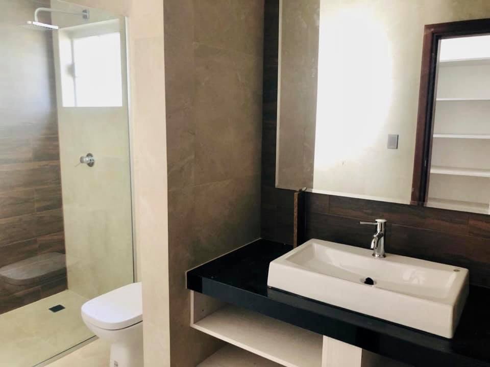 Casa en VentaAV. BANZER KM 8 AL NORTE URBANIZACION BOSQUE DE LA COLINA Foto 10