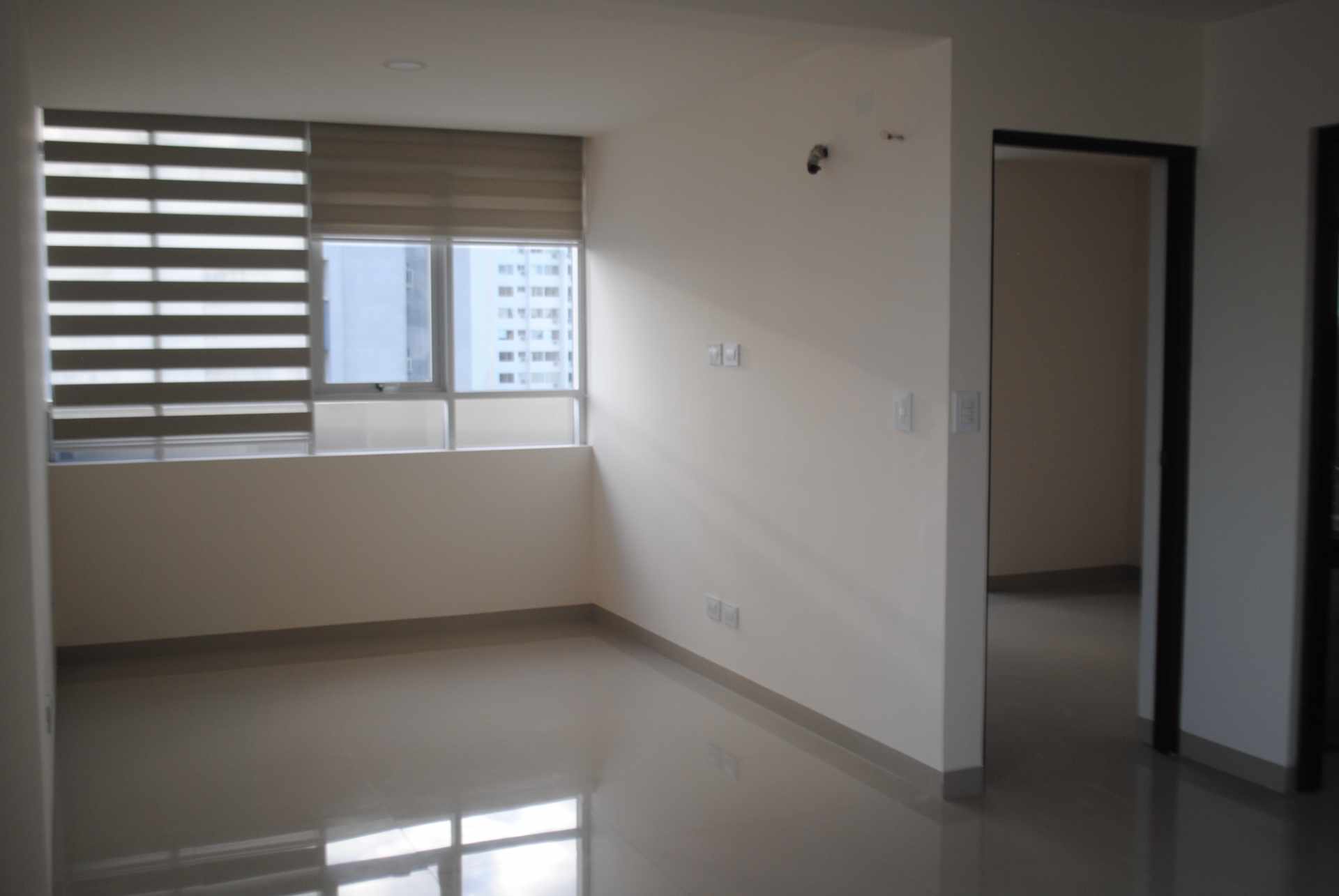 Departamento en VentaDpto en venta en el cond. Providencia (Zona Av Las Américas) 2 dormitorios 2 baños 2 parqueos Foto 3