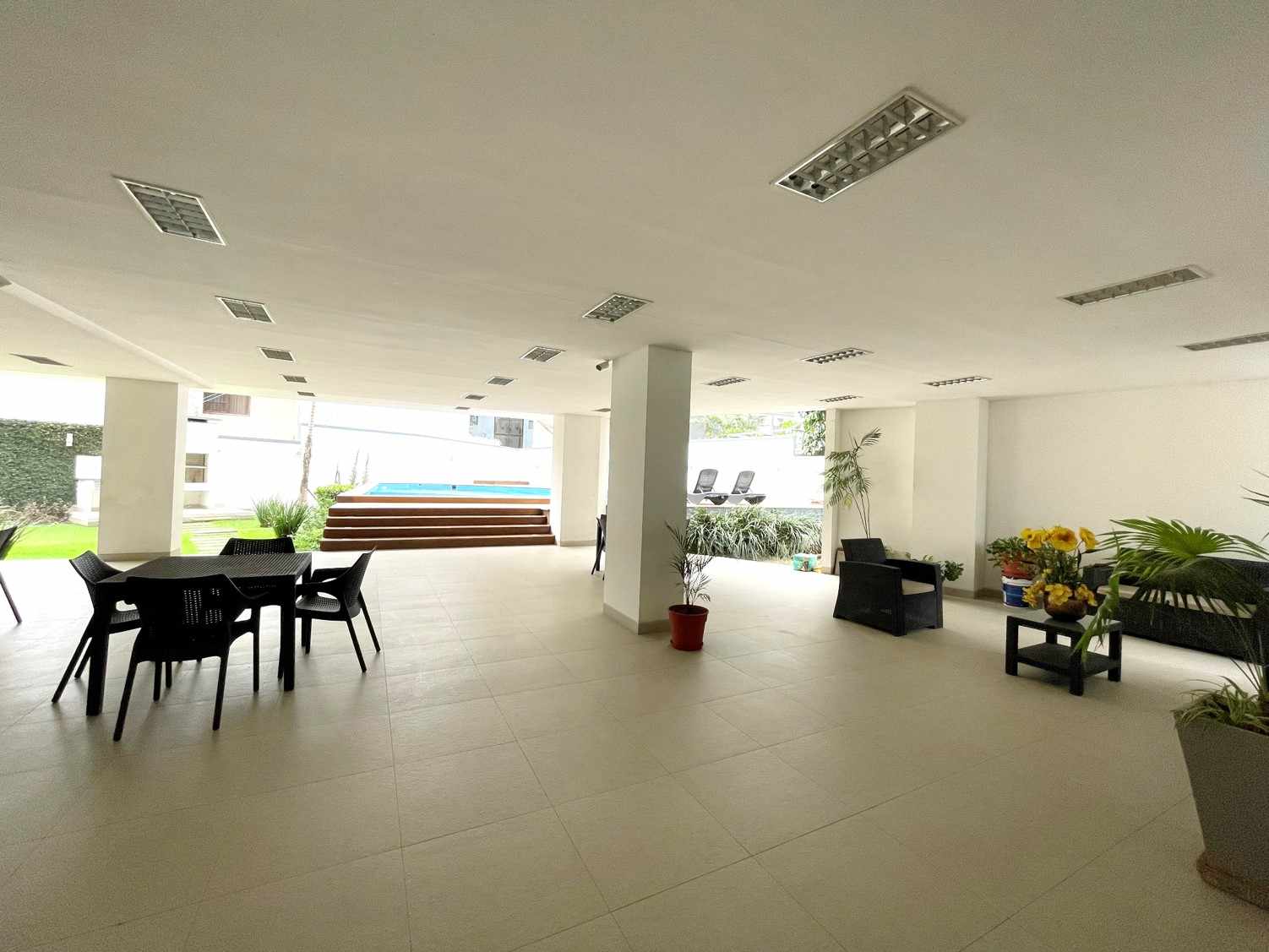 Departamento en Centro en Santa Cruz de la Sierra 1 dormitorios 1 baños 1 parqueos Foto 5