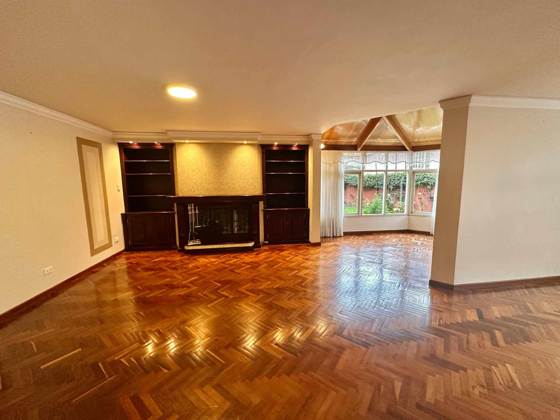 Casa en VentaCALACOTO CALLE 21 4 dormitorios 5 baños 3 parqueos Foto 34