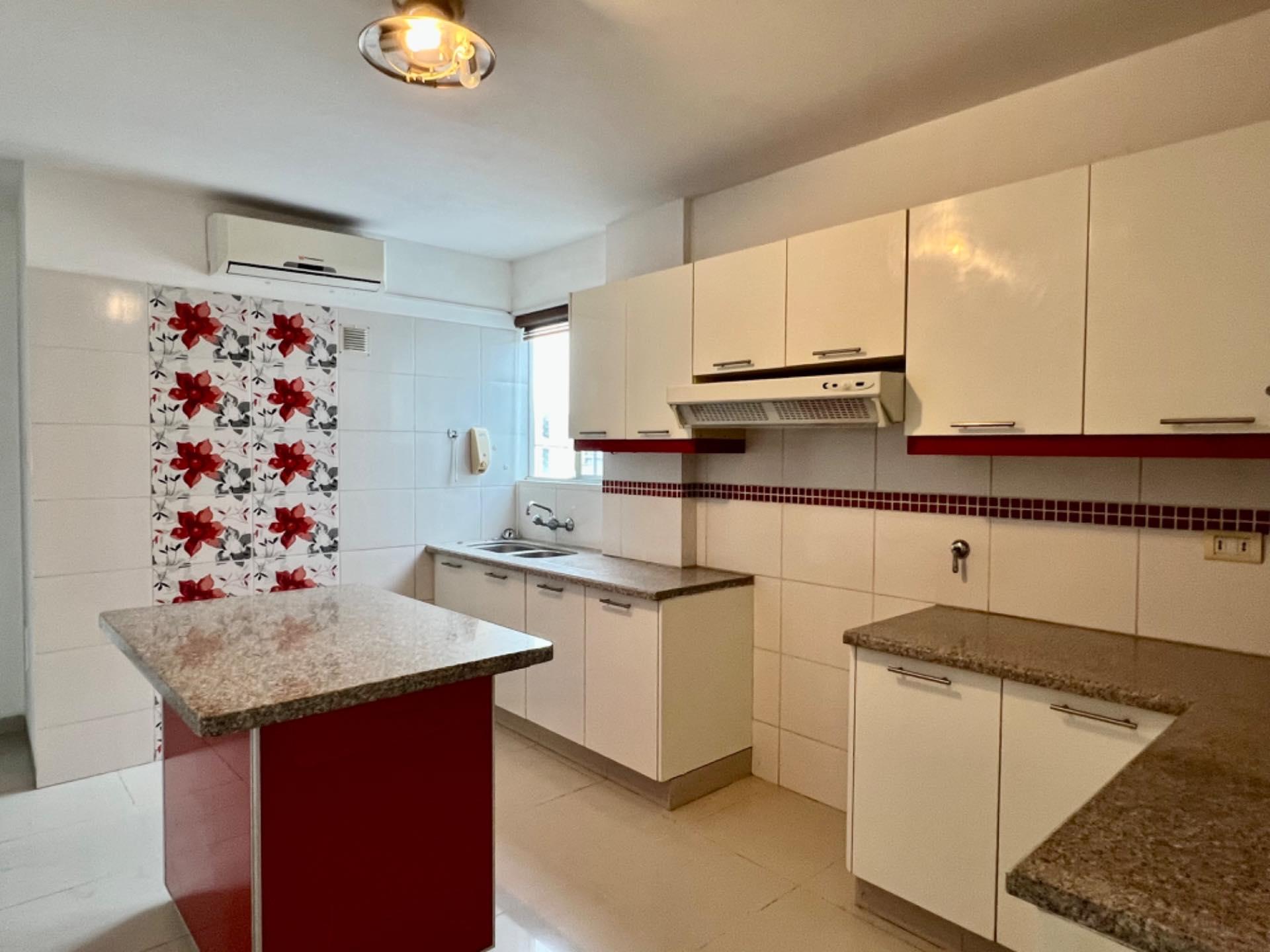 En Venta a $us 198,000 Foto 2