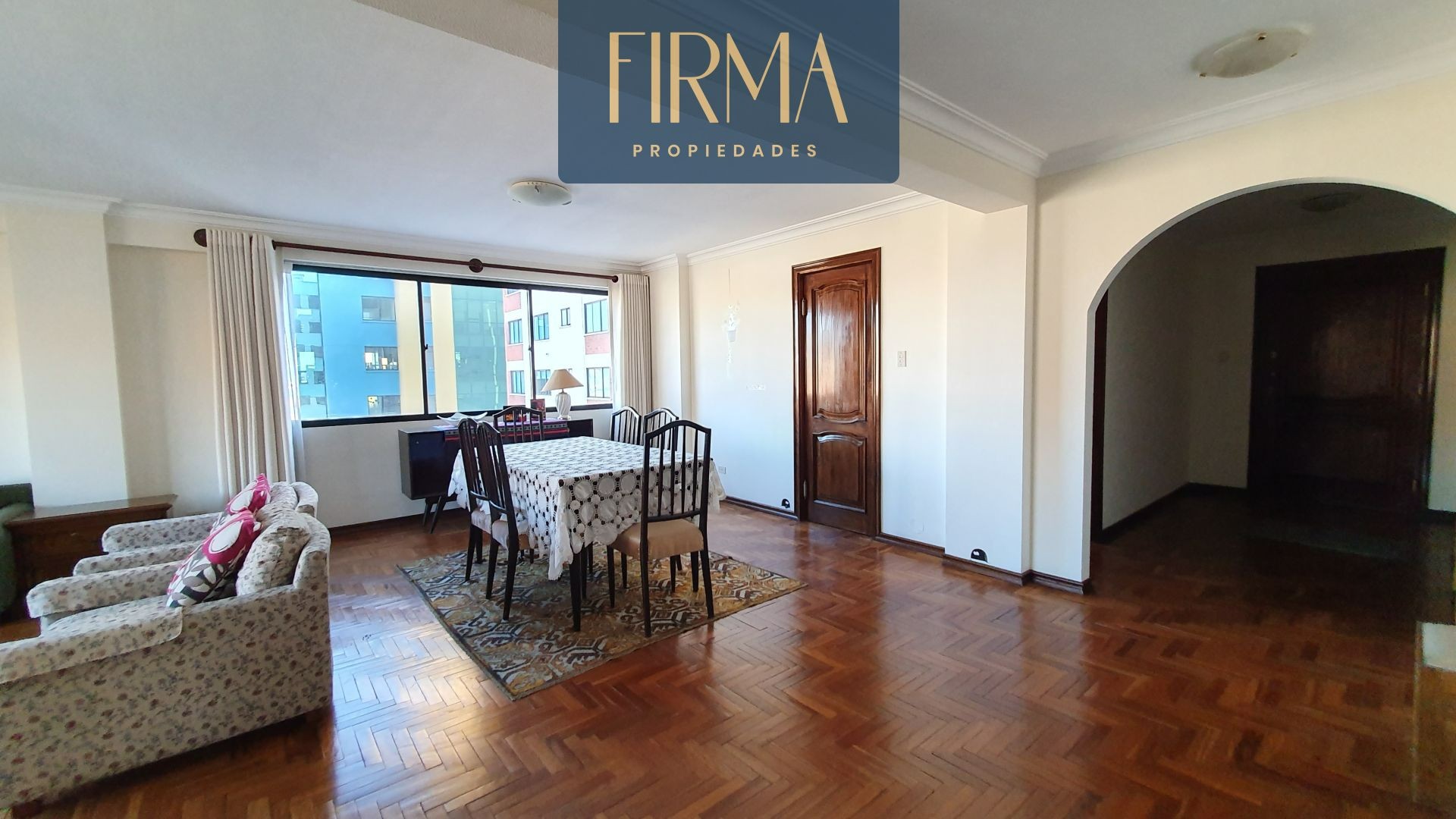 Departamento en Alquiler✨ALQUILA ESTE SOLEADO Y AMPLIO DEPARTAMENTO EN SAN JORGE, AV. ARCE✨ 2 dormitorios 2 baños 1 parqueos Foto 4