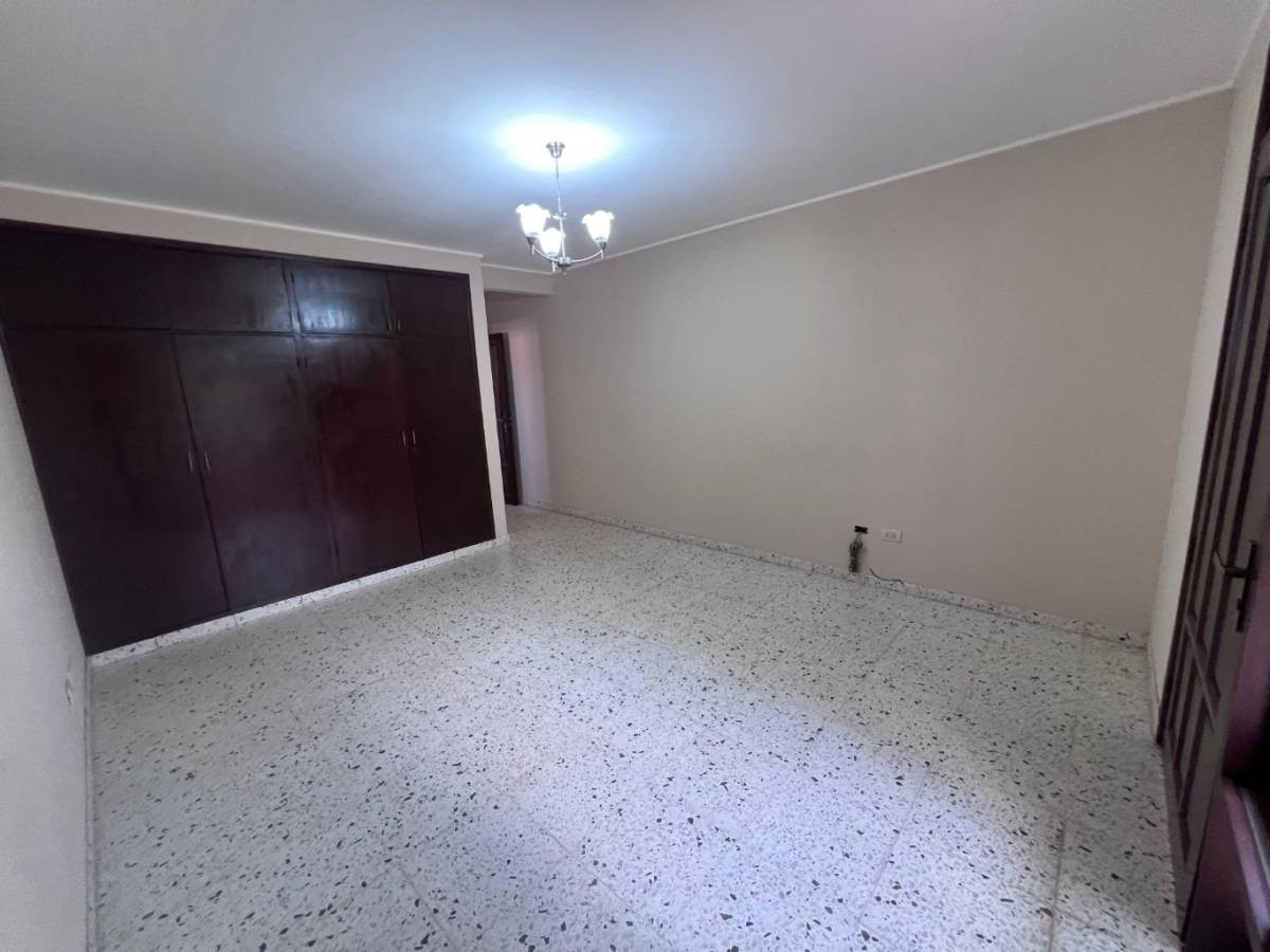 Casa en VentaAv Santos Dumont 3er anillo Foto 4