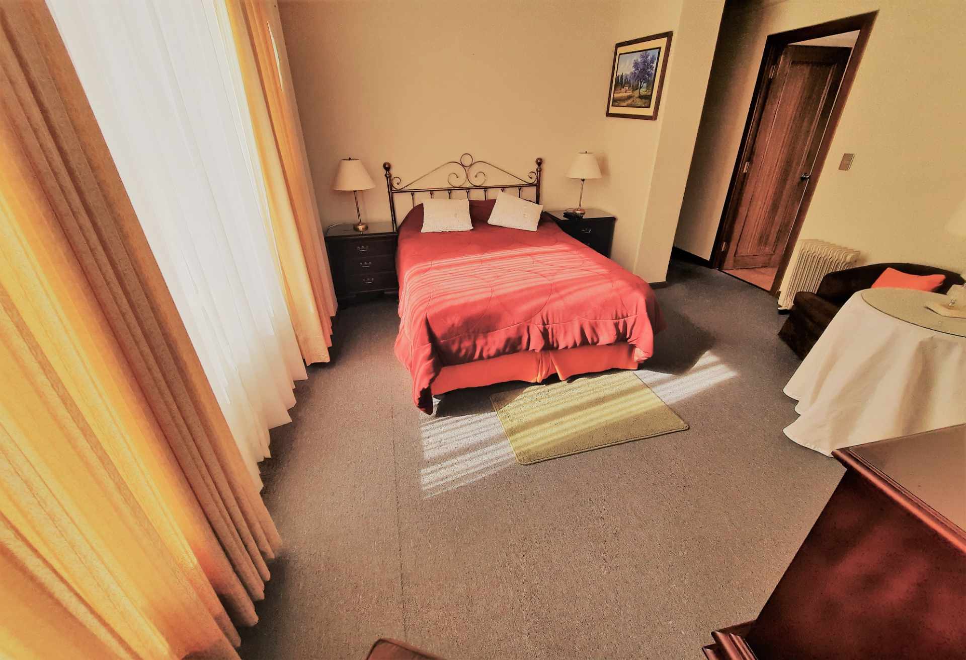 Departamento en AlquilerCalle 24 de Calacoto con Av. Ballivián 4 dormitorios 4 baños  Foto 11