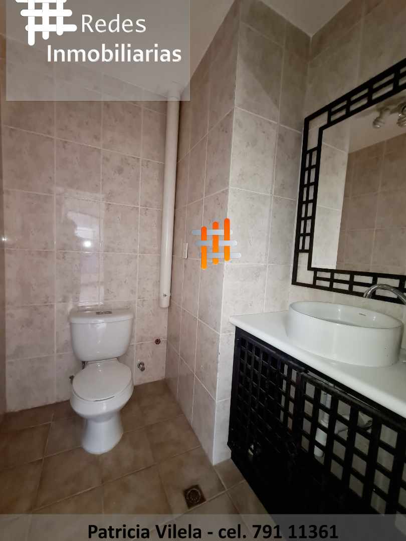 Departamento en VentaEN VENTA PRECIOSO PENT HAUSE EN AUQUISAMAÑA Foto 17