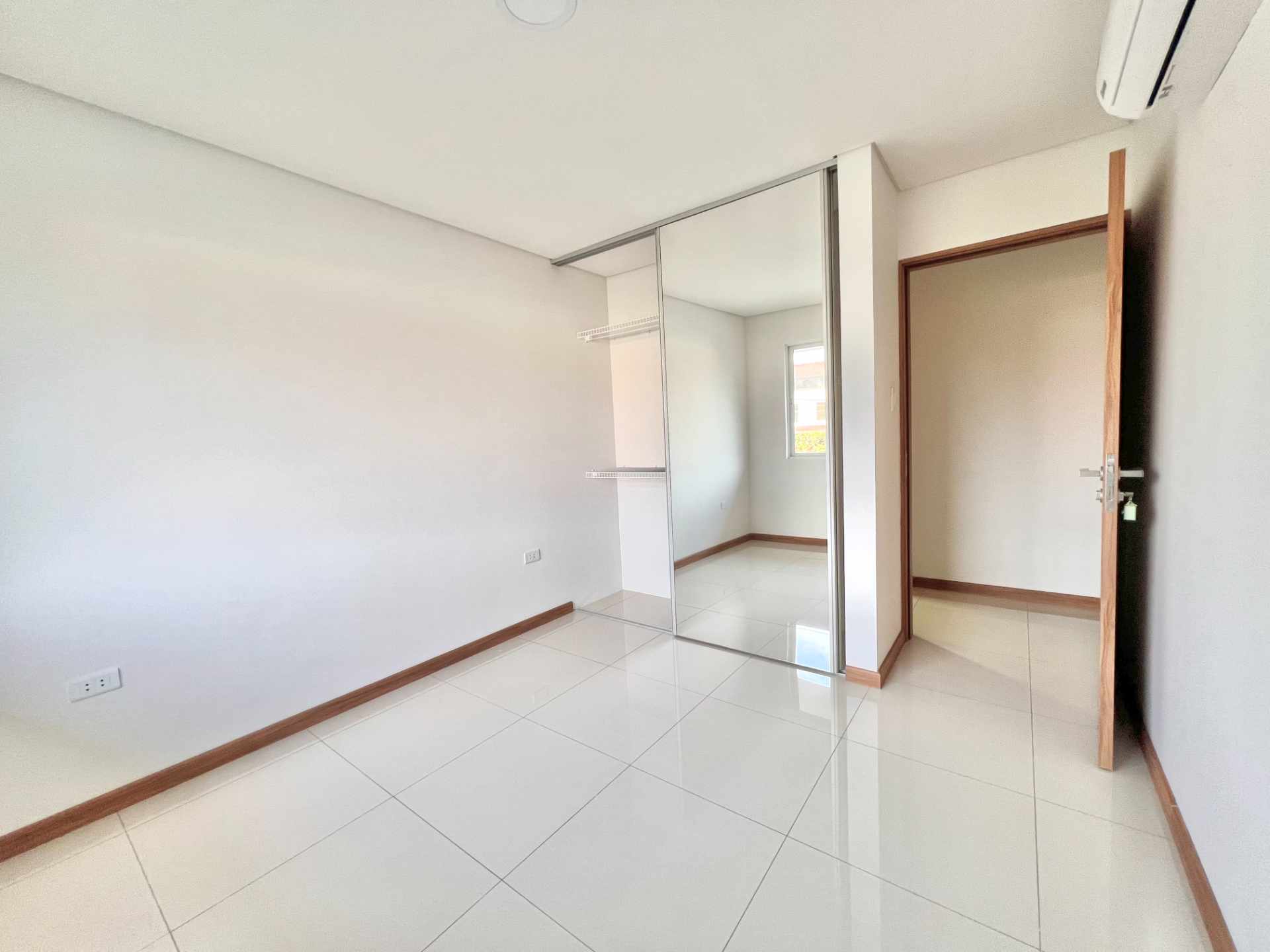 En Venta a $us 130,000 Foto 12