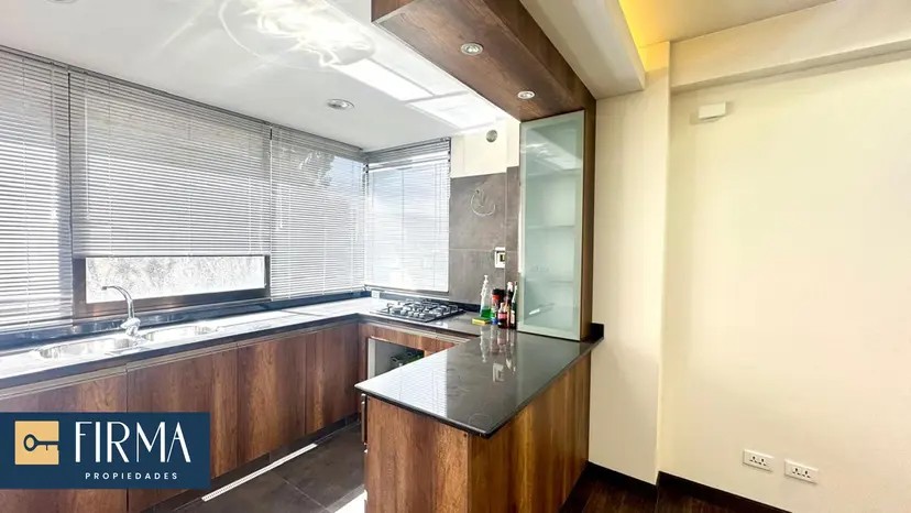 Departamento en VentaCalle Gregorio Reynolds , Sopocachi 1 dormitorios 1 baños  Foto 3