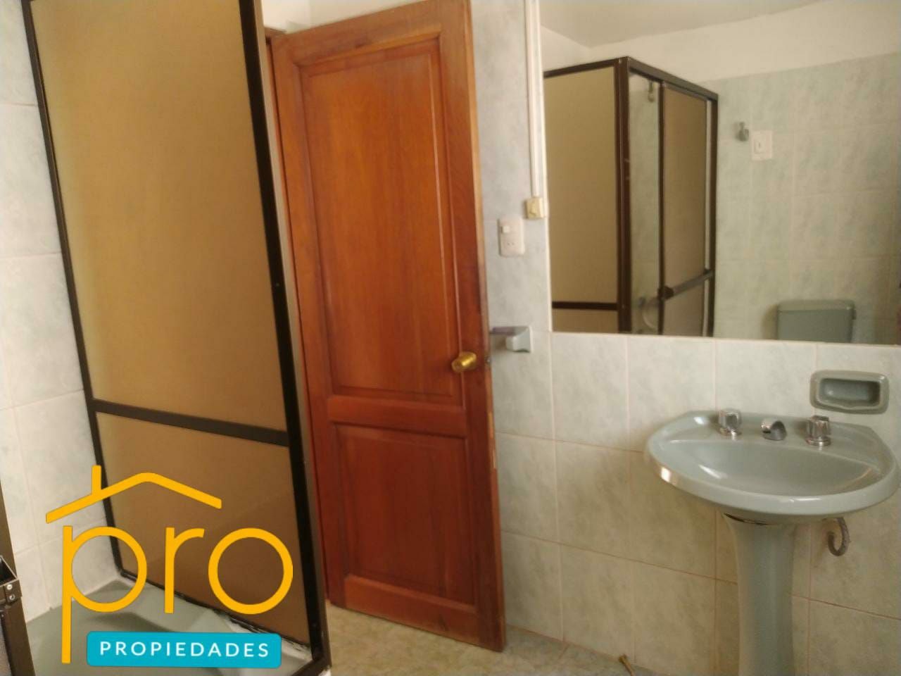 Casa en VentaAuquisamaña a 3 minutos de la 21 de calacoto Foto 5