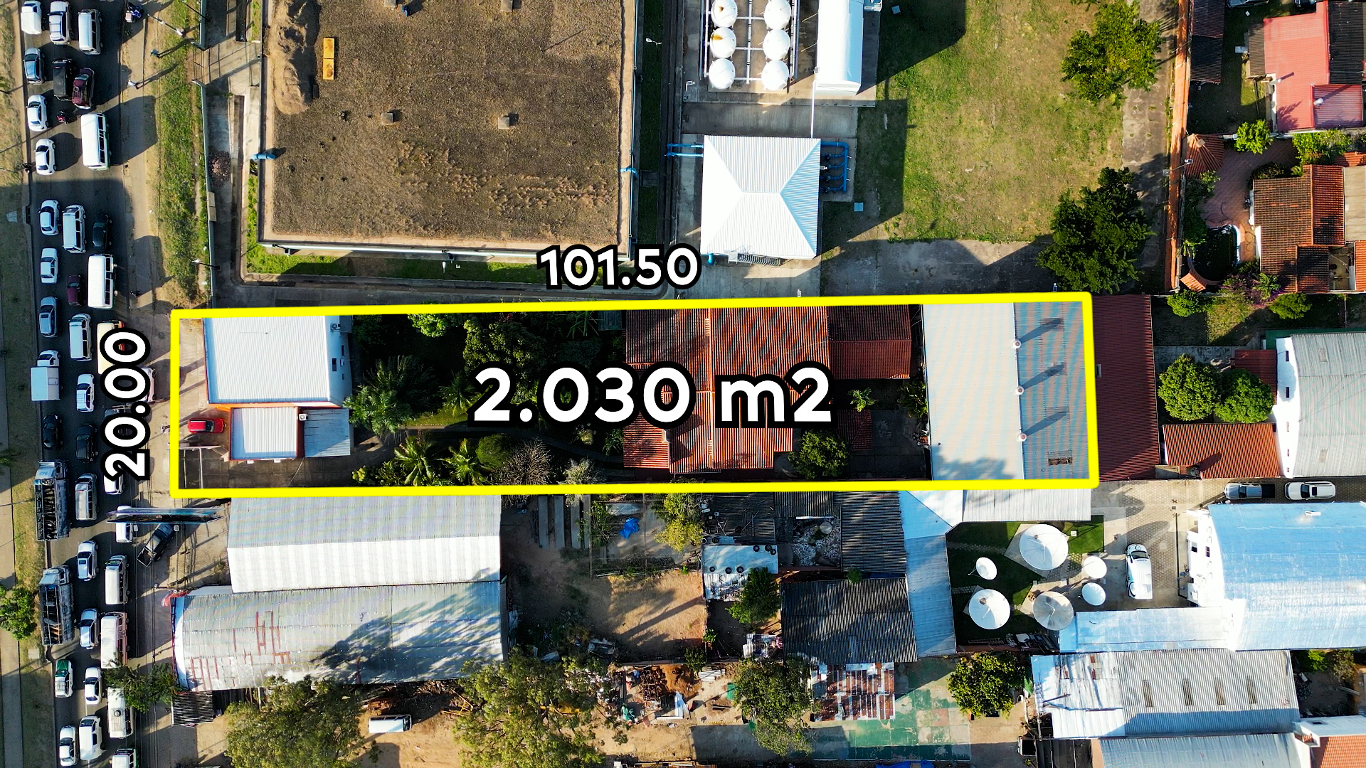 Casa en Entre 4to y 5to anillo Sur en Santa Cruz de la Sierra 5 dormitorios 5 baños 8 parqueos Foto 4