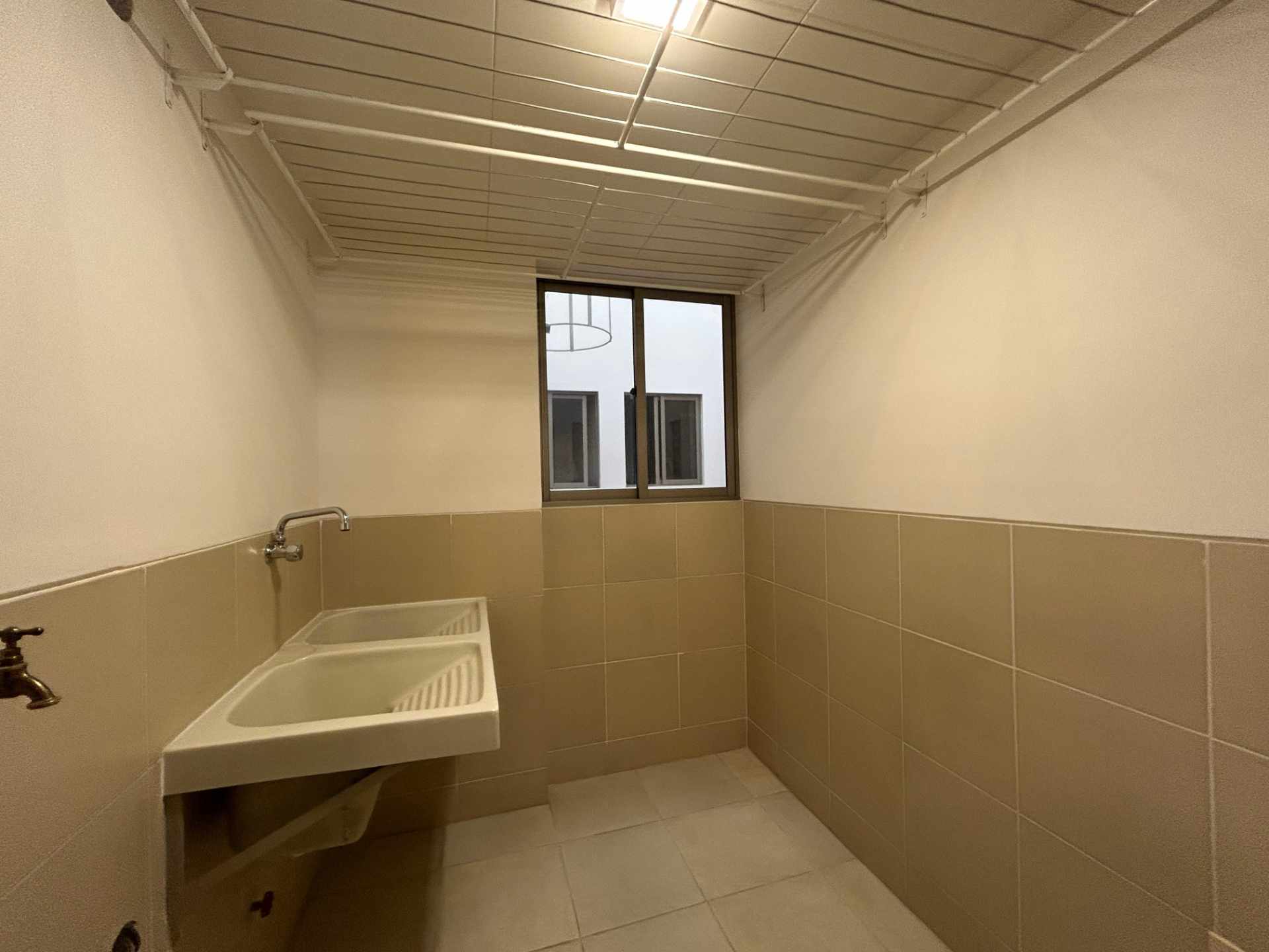 Departamento en Achumani en La Paz 3 dormitorios 4 baños 1 parqueos Foto 11