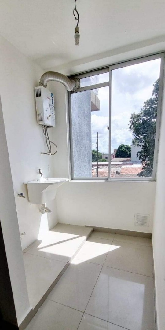 Departamento en Entre 3er y 4to anillo Oeste en Santa Cruz de la Sierra 2 dormitorios 2 baños  Foto 14