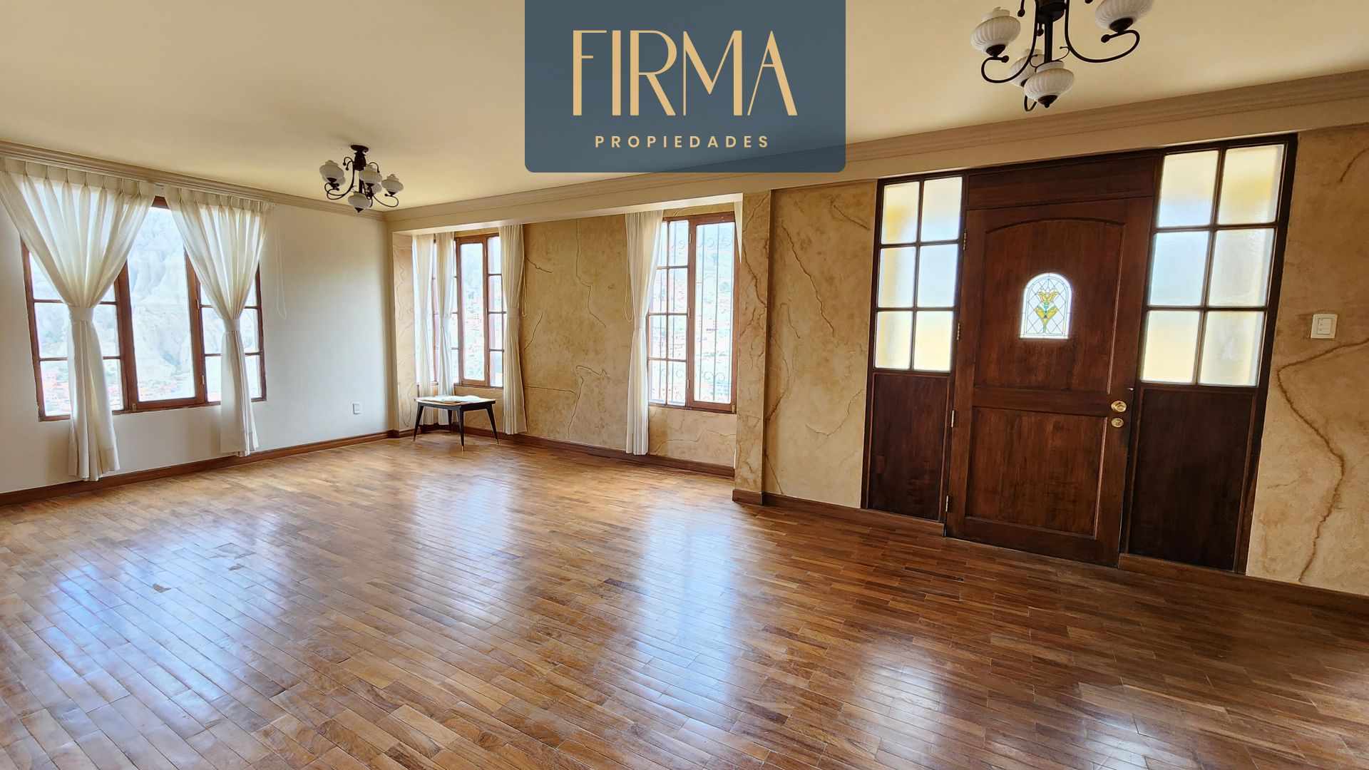 Casa en Irpavi en La Paz 5 dormitorios 4 baños 4 parqueos Foto 21