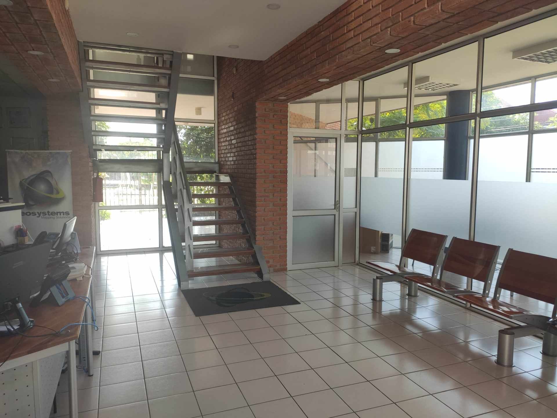 Edificio en VentaOFERTA EDIFICIO EMPRESARIAL EN EQUIPETROL Foto 16