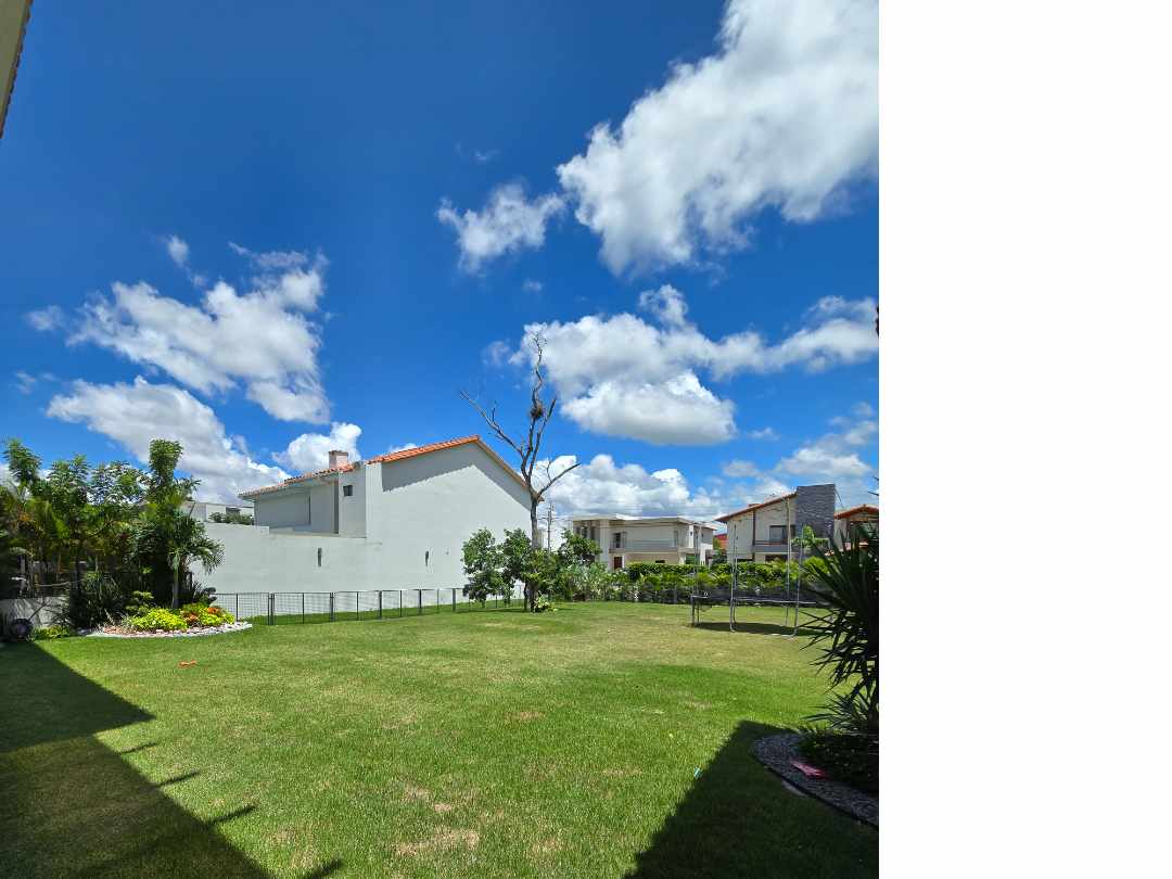 Casa en Urubó en Santa Cruz de la Sierra 4 dormitorios 4 baños 3 parqueos Foto 11