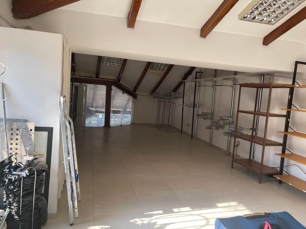 Local comercial en AlquilerCalle junin entre Libertad y 21 de Mayo Foto 5