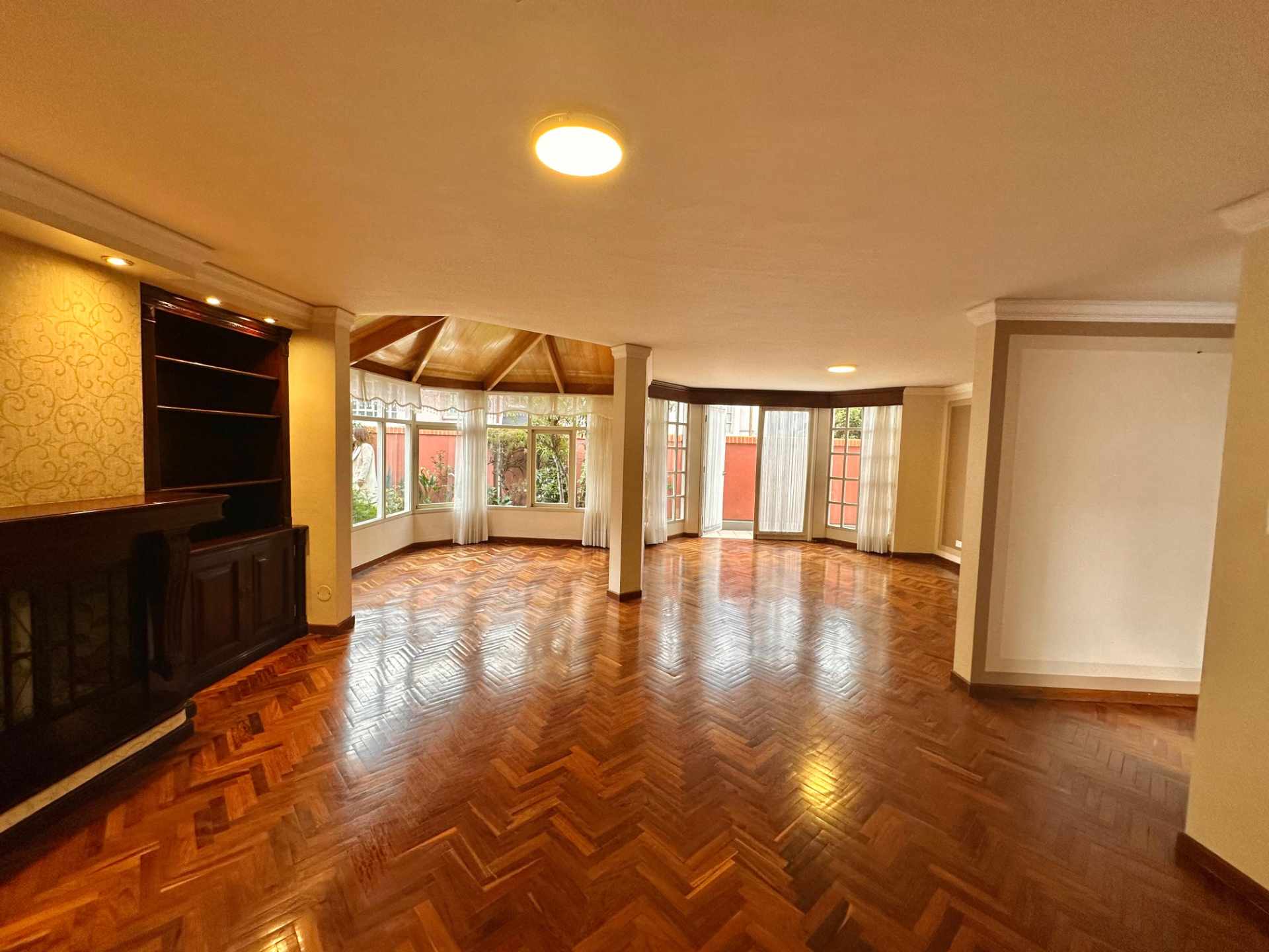 Casa en VentaCALACOTO, CALLE 21 4 dormitorios 5 baños 3 parqueos Foto 16