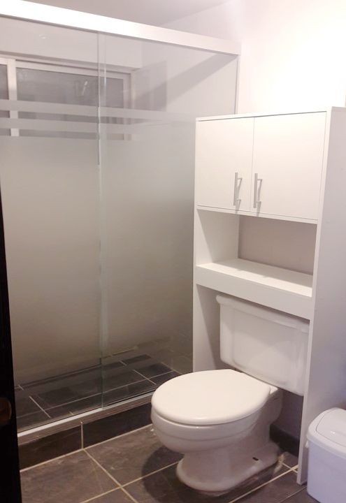 Departamento Sopocachi, Av. Arce excelente ubicación  Foto 3