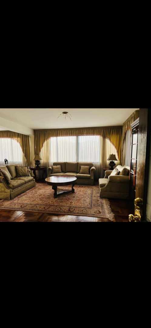 Departamento en AlquilerEdificio Multicentro, Av Arce, Sopocachi  3 dormitorios 3 baños 2 parqueos Foto 18