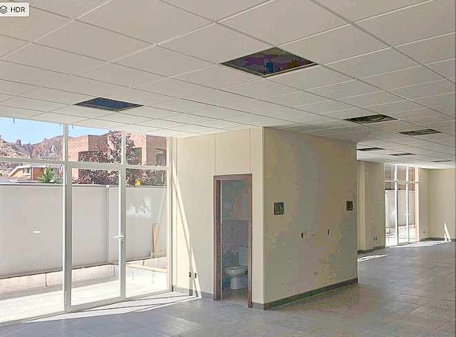 Local comercial en Calacoto en La Paz  2 baños  Foto 3