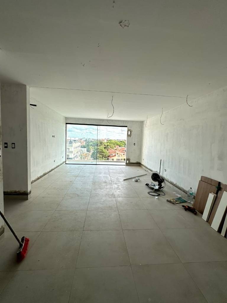 Departamento en VentaEntre 2do y tercer anillo, entre Av. Paragua y Av. Guapay Foto 1