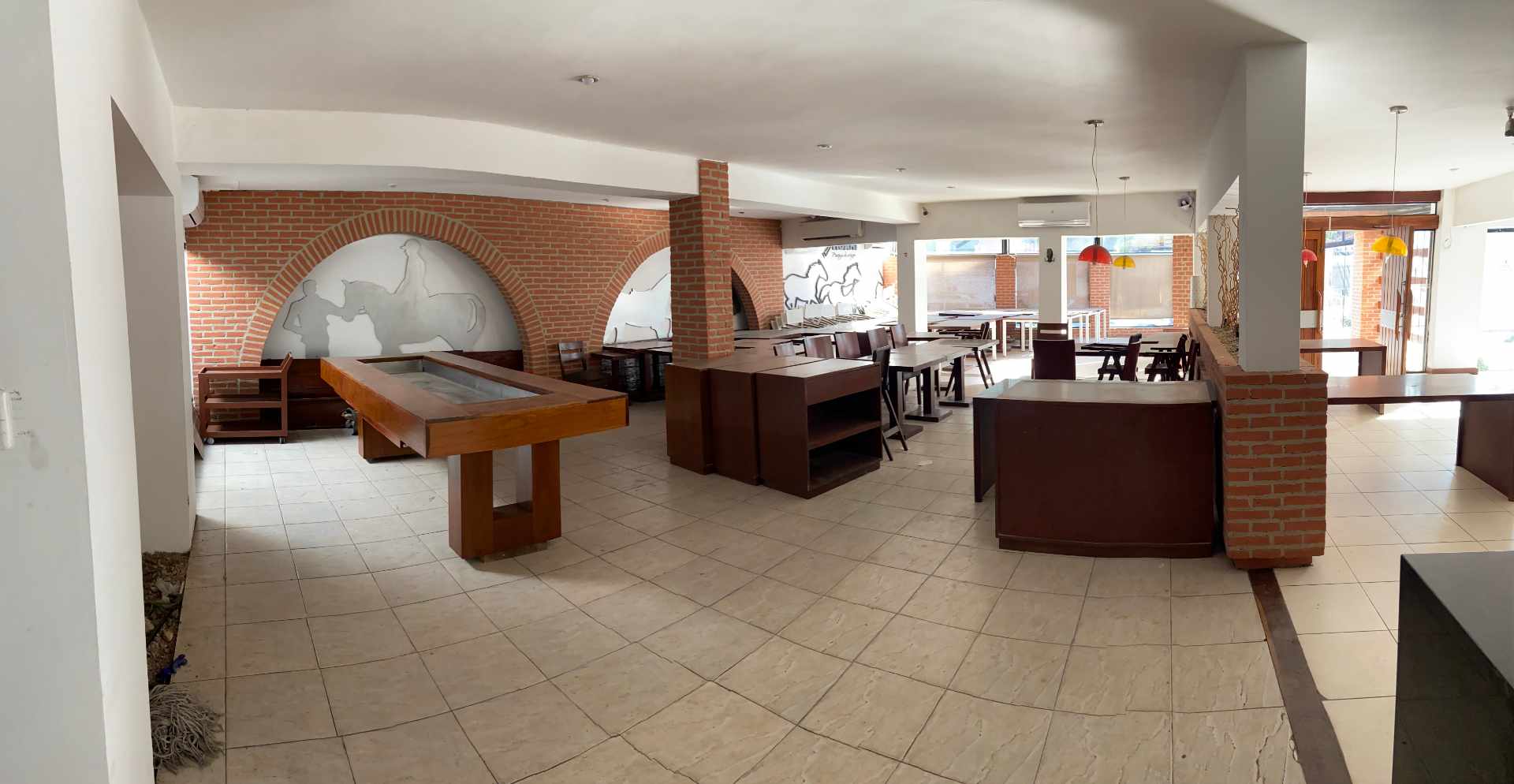 Local comercial en Entre 1er y 2do anillo Norte en Santa Cruz de la Sierra  3 baños  Foto 7