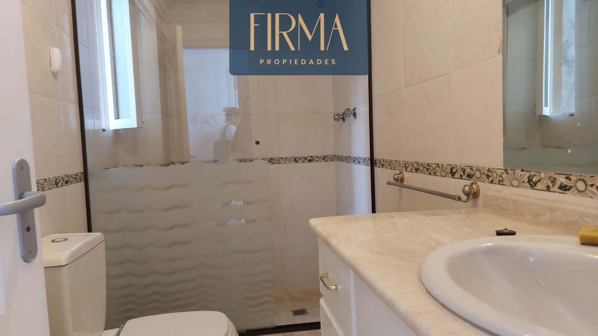 Casa en Irpavi en La Paz 4 dormitorios 5 baños 4 parqueos Foto 10