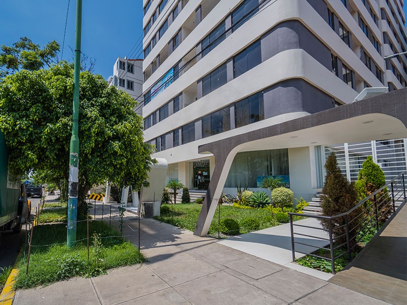 Departamento en VentaFUNCIONAL Y ECONÓMICO DEPARTAMENTO DE 3 DORMITORIOS, TORRES KRATOS, AV. BEIJING – ZONA SARCO 3 dormitorios 2 baños 1 parqueos Foto 14