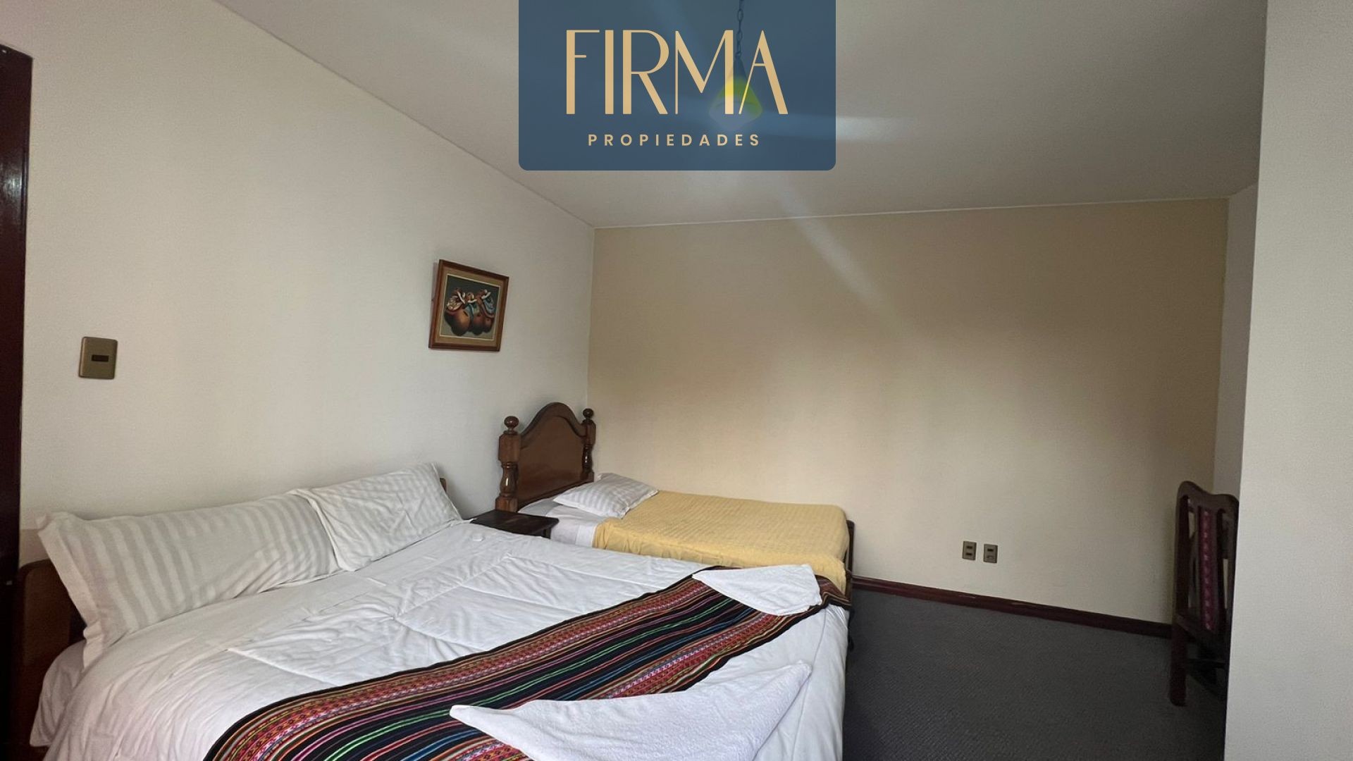 Edificio en VentaEDIFICIO/HOTEL CON LOCALES EN VENTA EN LA AV. ILLAMPU 10 dormitorios 10 baños 4 parqueos Foto 20