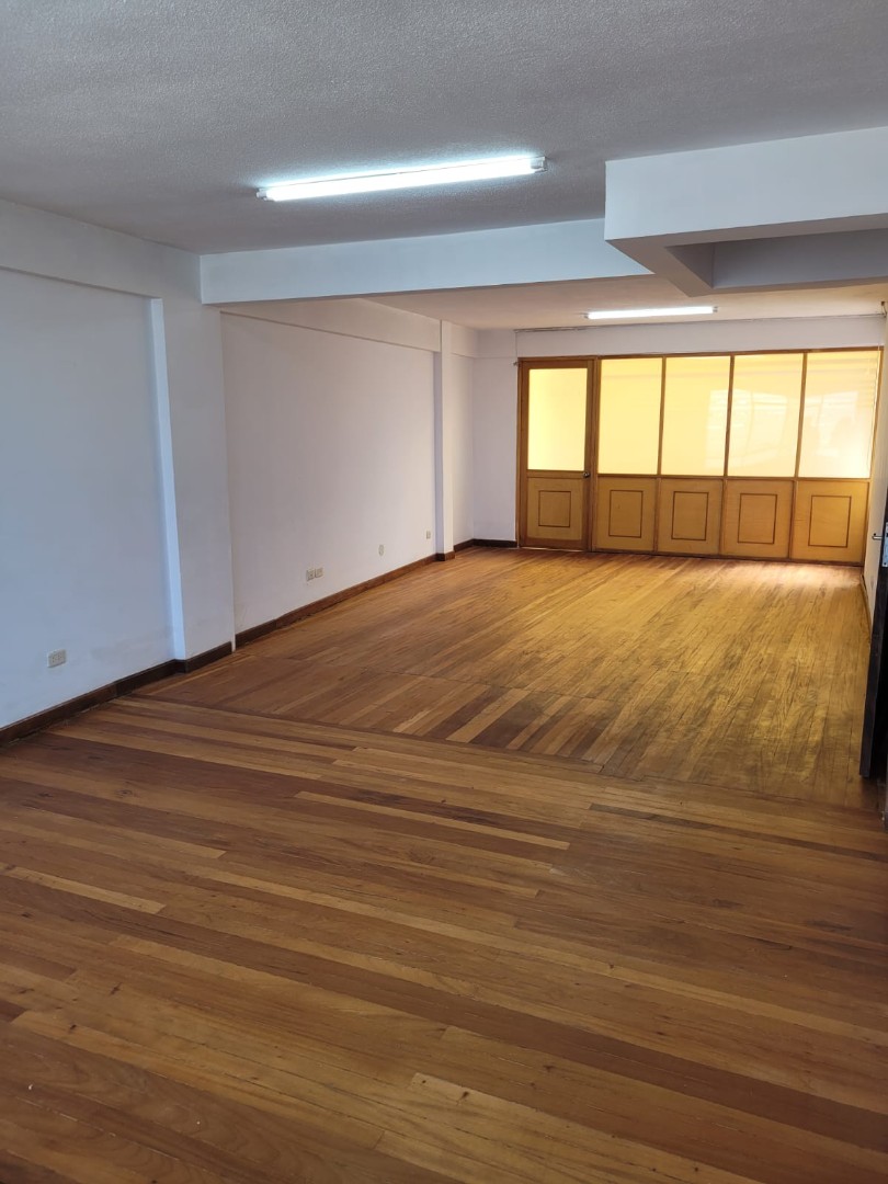 Casa en AlquilerSOPOCACHI -  CASA EN ALQUILER O VENTA -  PARA OFICINAS - 3 PLANTAS  21 dormitorios 5 baños 5 parqueos Foto 34