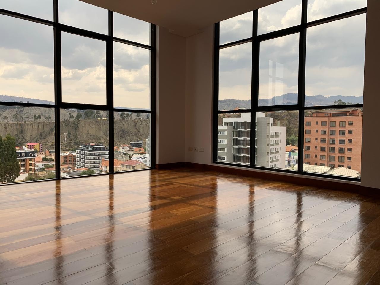 Departamento TORRE 1555 - Av. Gral. Inofuentes entre 21 y 22 de Calacoto. A una cuadra de San Miguel Foto 16