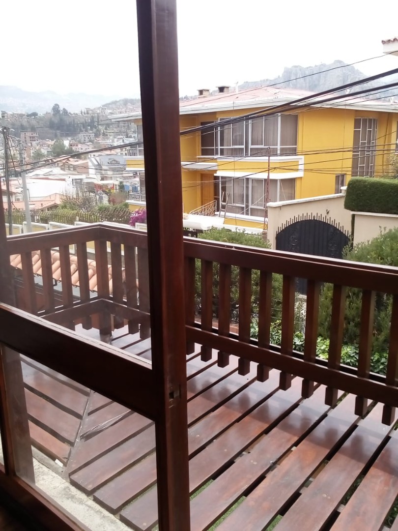Casa en Achumani en La Paz 3 dormitorios 3 baños 2 parqueos Foto 11