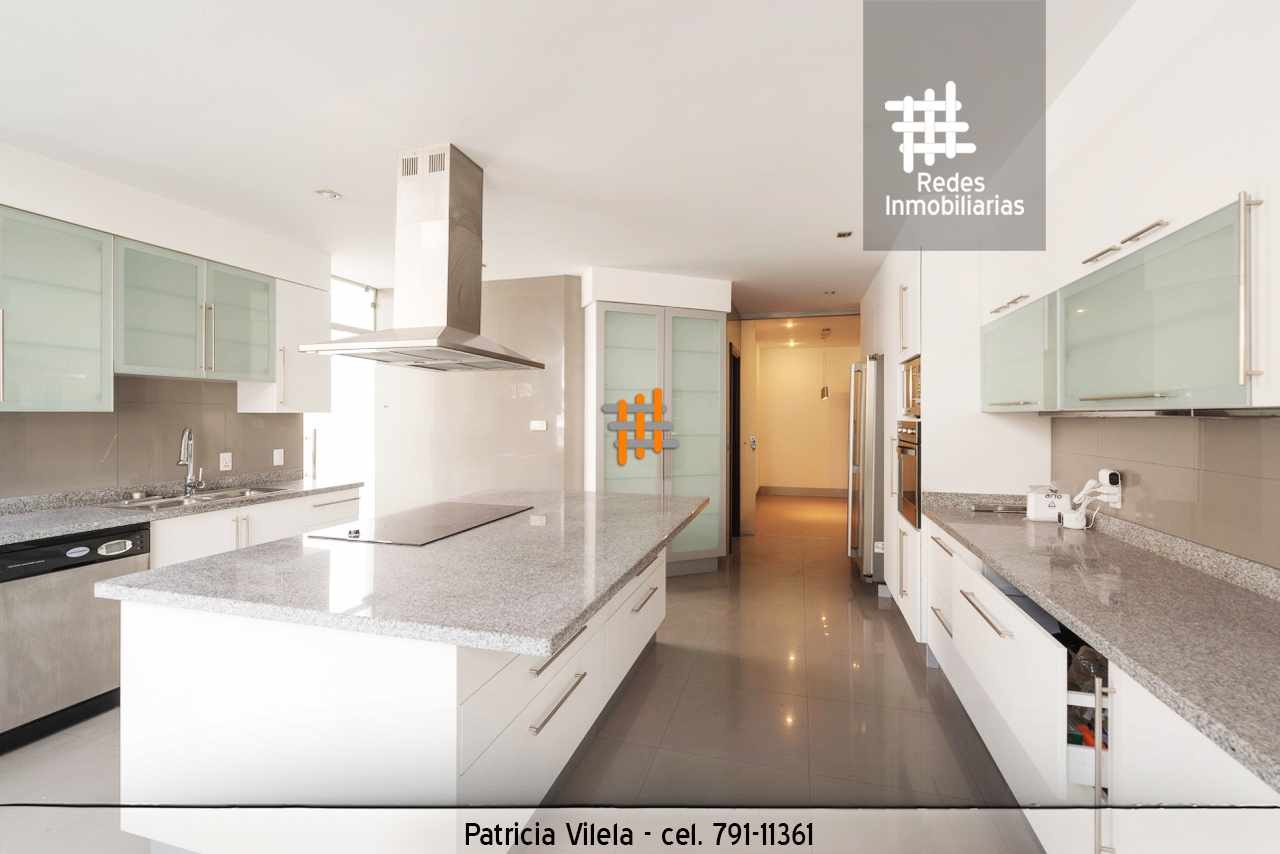 Casa en AlquilerEN ALQUILER HERMOSA CASA EN CALACOTO - CONDOMINIO PRIVADO Foto 9