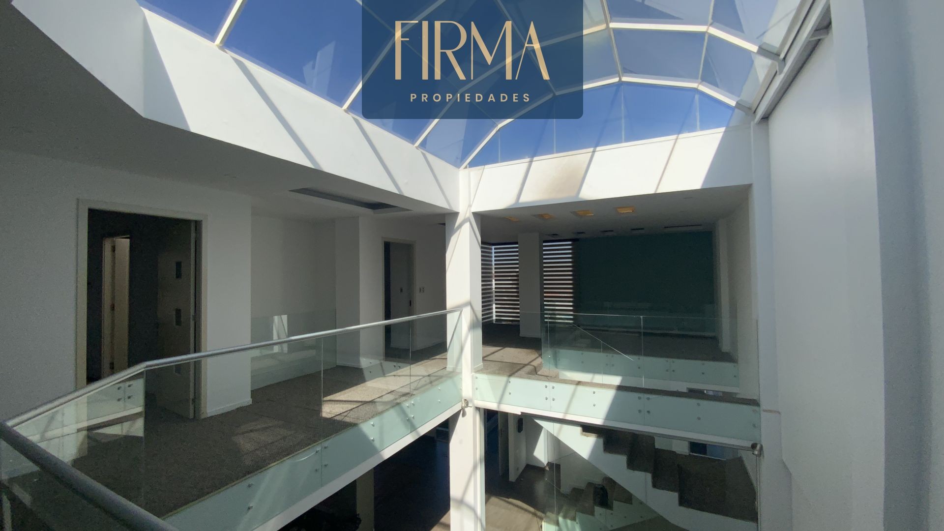 Casa en Achumani en La Paz 3 dormitorios 4 baños 3 parqueos Foto 15