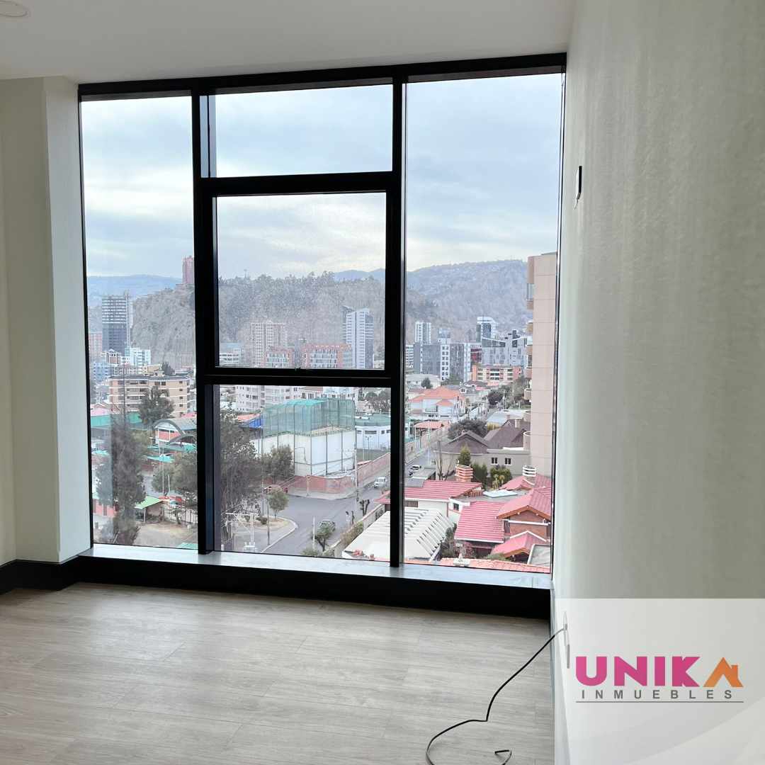 Oficina en San Miguel en La Paz 4 dormitorios 4 baños  Foto 6