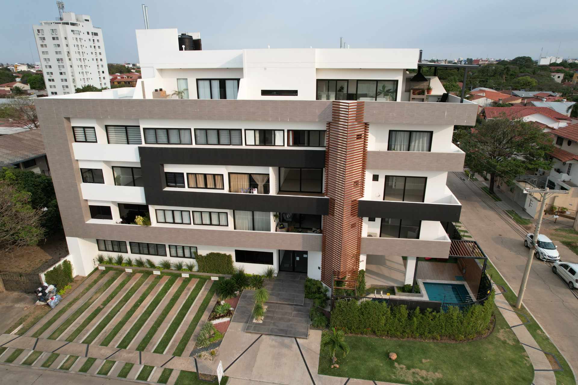 Departamento en Entre 2do y 3er anillo Este en Santa Cruz de la Sierra 3 dormitorios 3 baños 2 parqueos Foto 31