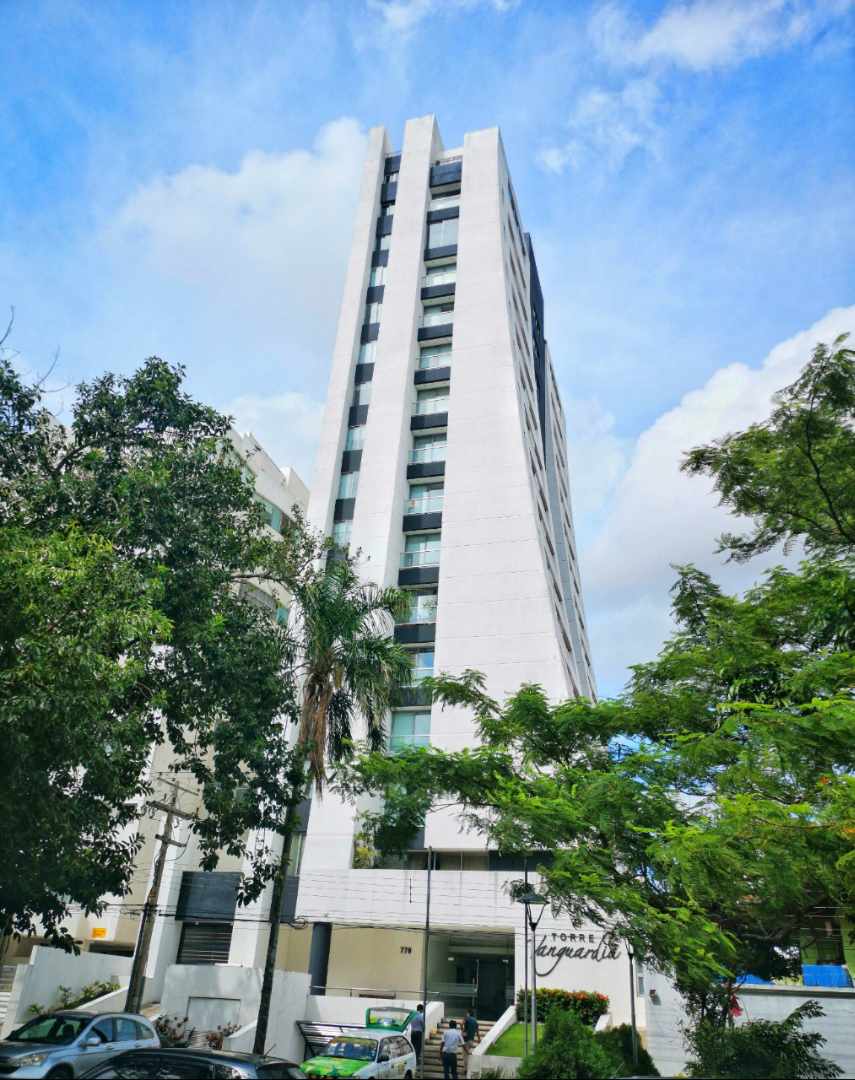 Departamento en VentaAlameda Potosí casi esquina Irala Edificio Torre Vanguardia  Foto 12