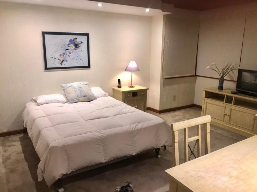 Casa Linda Casa Vacía en Alquiler o Venta
4 dormitorios en suite, Zona Irpavi
 Foto 16