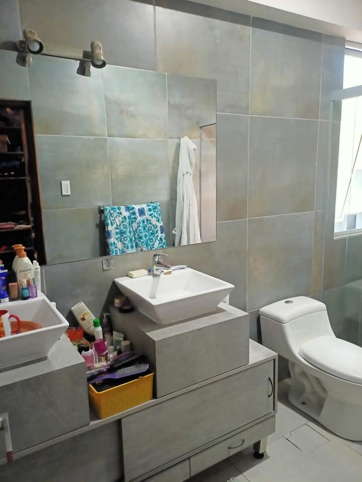 Casa en Auquisamaña en La Paz 4 dormitorios 4 baños 2 parqueos Foto 11